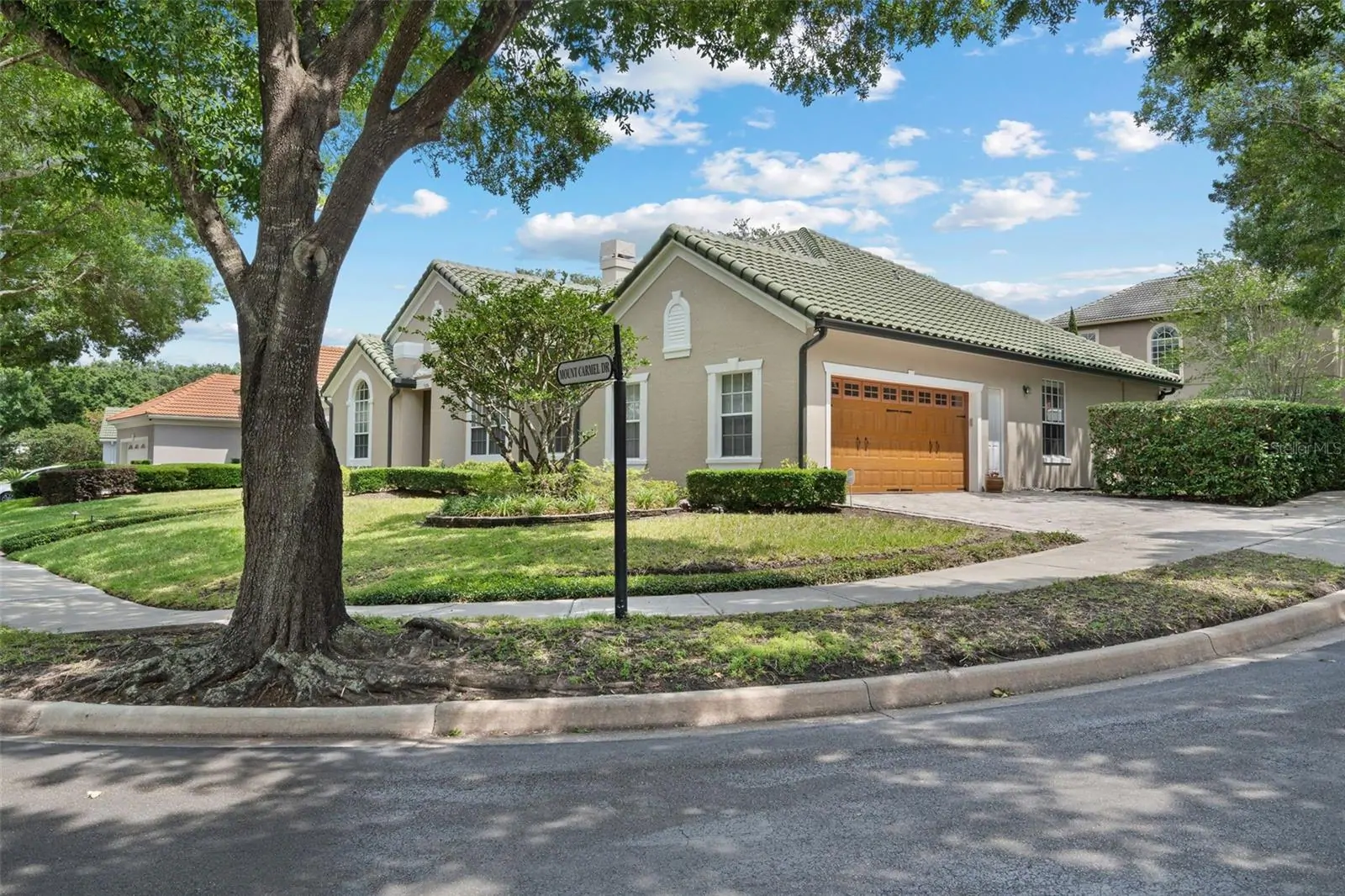 7698 MOUNT CARMEL DR, ORLANDO, FL property photo 2 of 47
