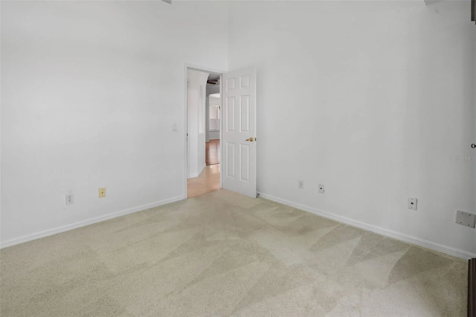 7698 MOUNT CARMEL DR, ORLANDO, FL property photo 12 of 47
