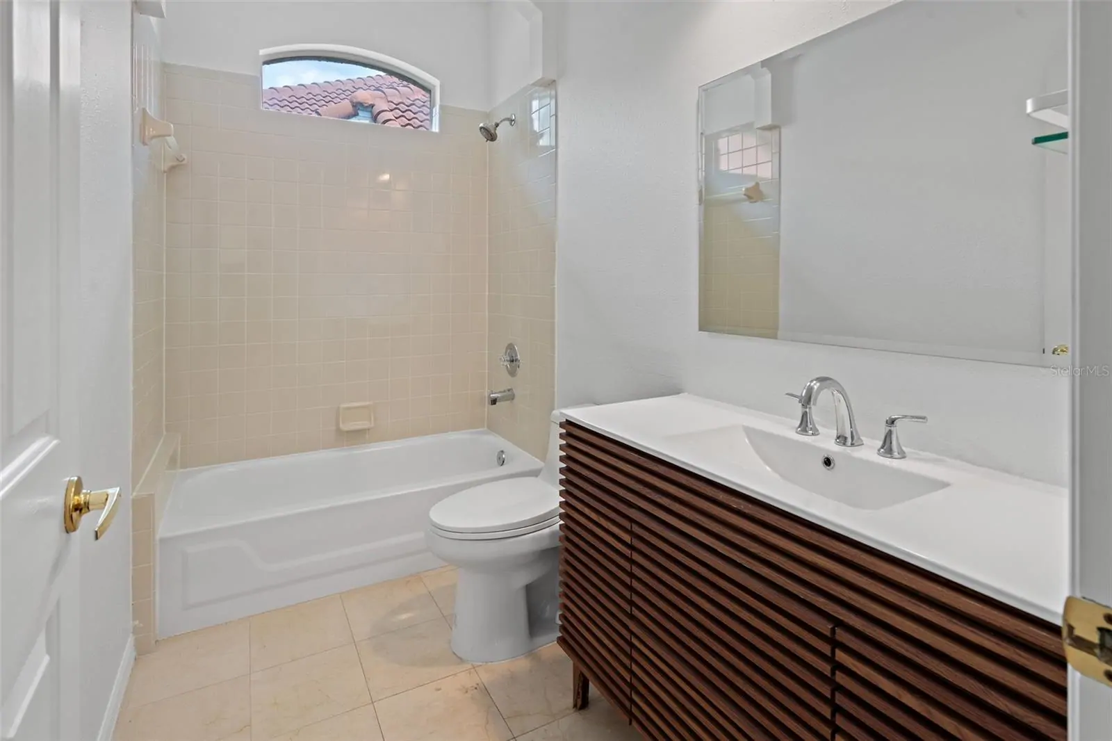 7698 MOUNT CARMEL DR, ORLANDO, FL property photo 13 of 47
