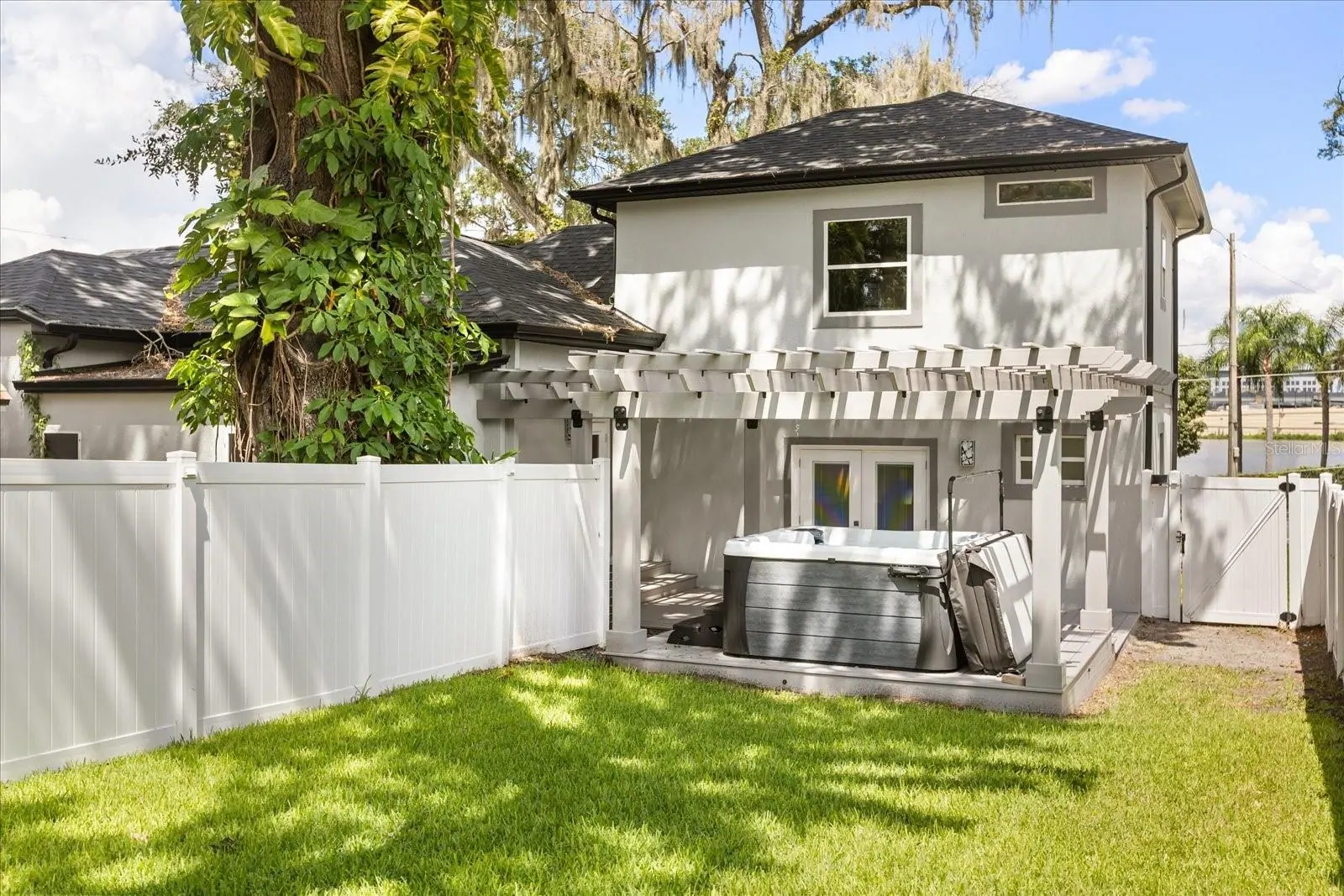 808 EDGEWATER DR, ORLANDO, FL property photo 36 of 47