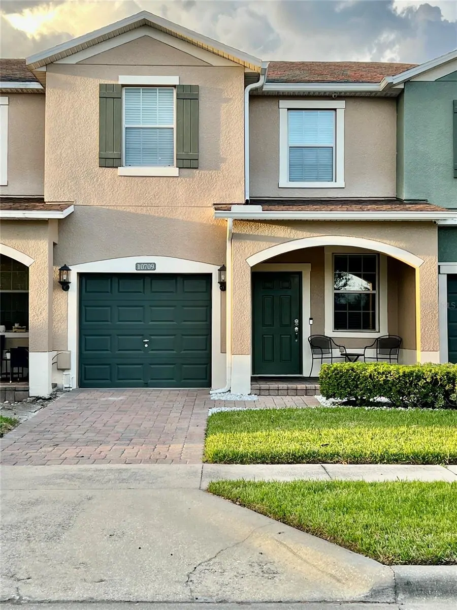 10709 SAVANNAH LANDING CIR, ORLANDO, FL
