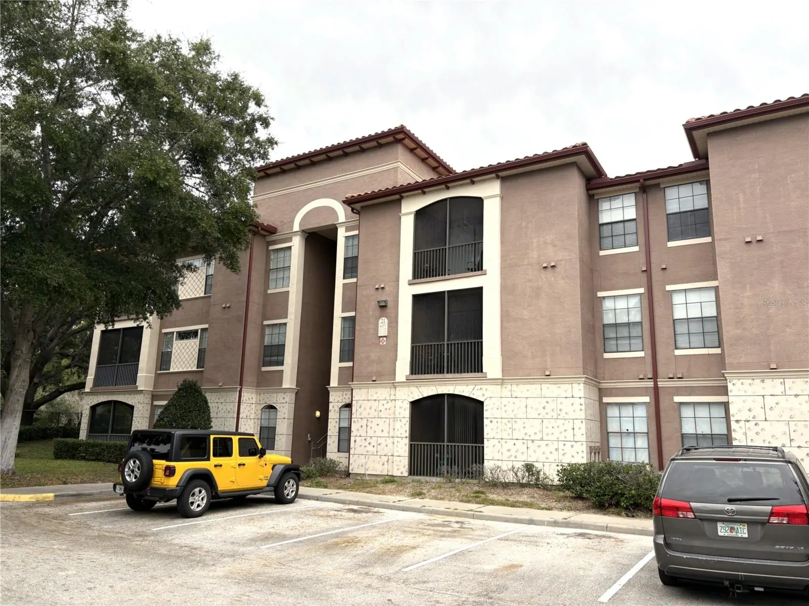 6177 METROWEST BLVD #102, ORLANDO, FL