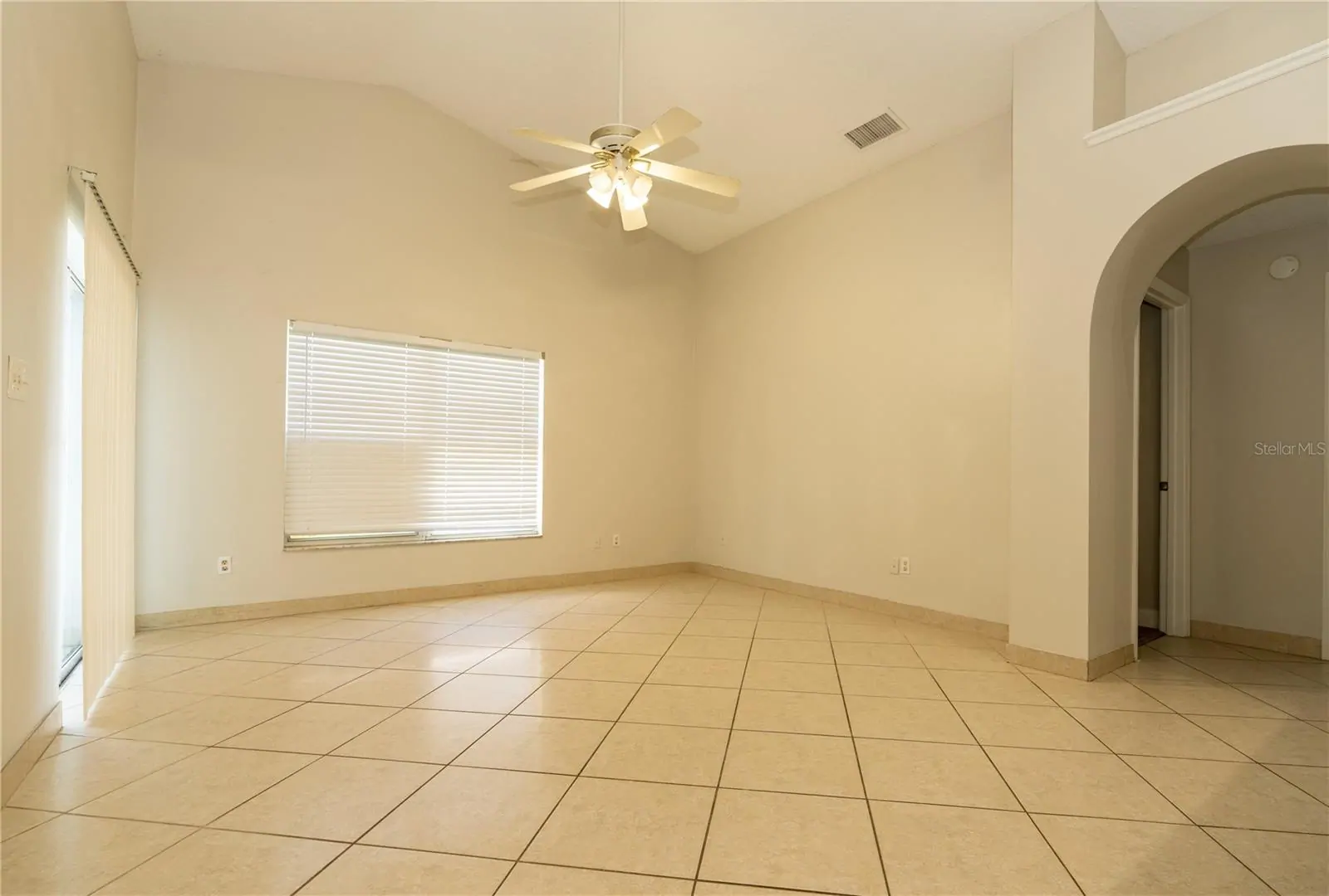 11547 GRAZELEY CT, ORLANDO, FL property photo 5 of 27