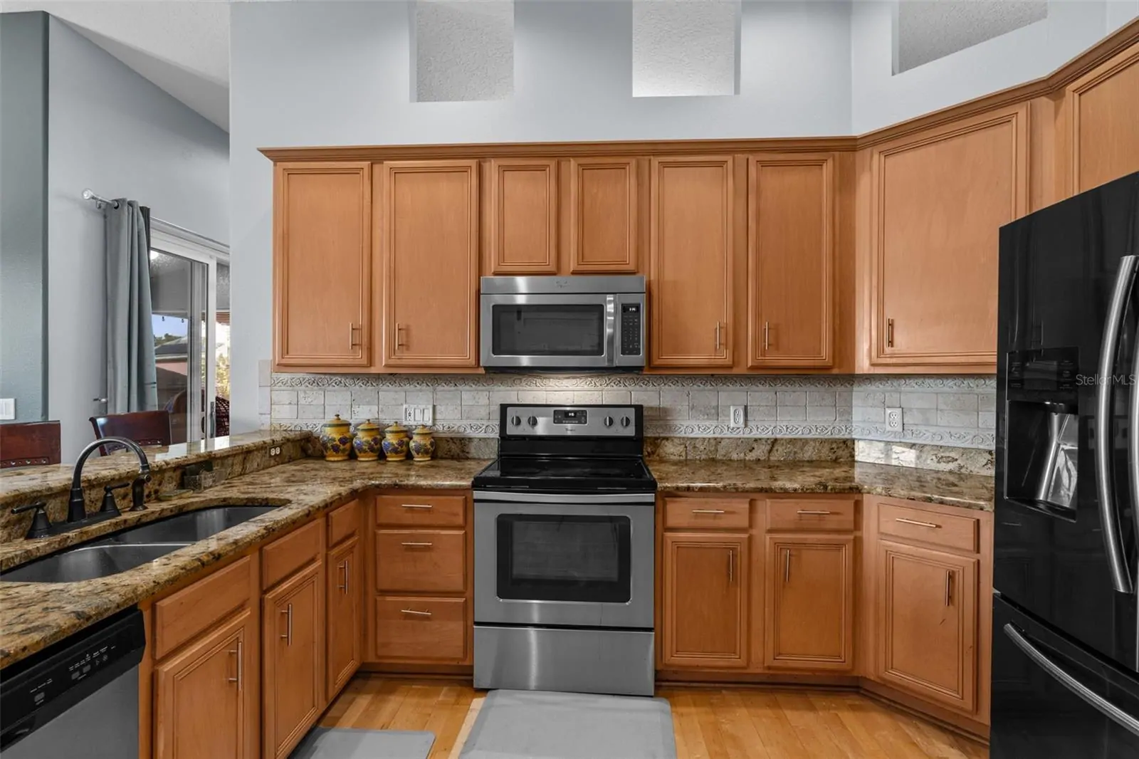 1381 SHELTER ROCK RD, ORLANDO, FL property photo 12 of 42
