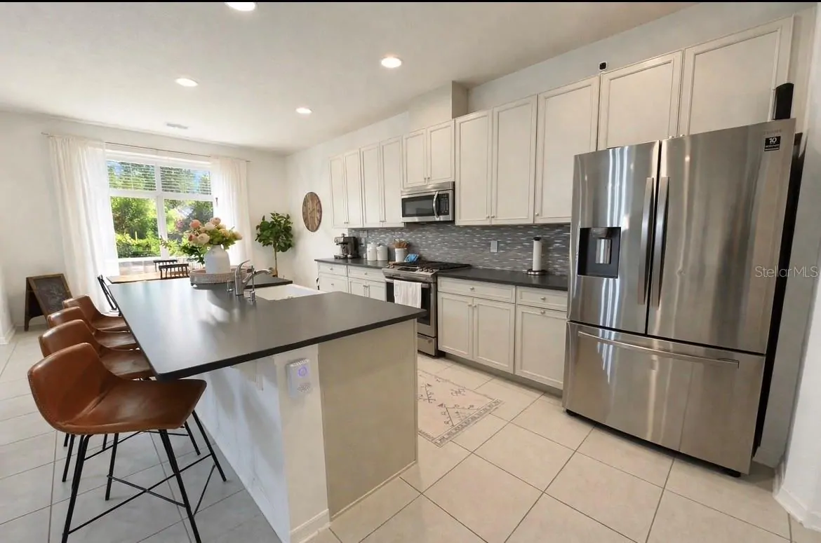 8205 BAYLISS CT, ORLANDO, FL property photo 8 of 31
