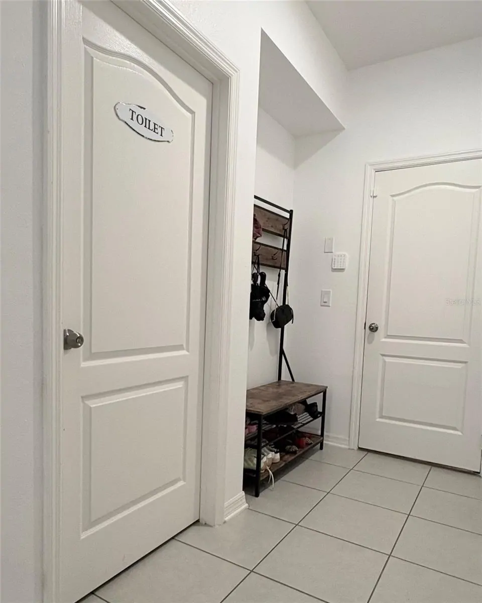 8205 BAYLISS CT, ORLANDO, FL property photo 12 of 31