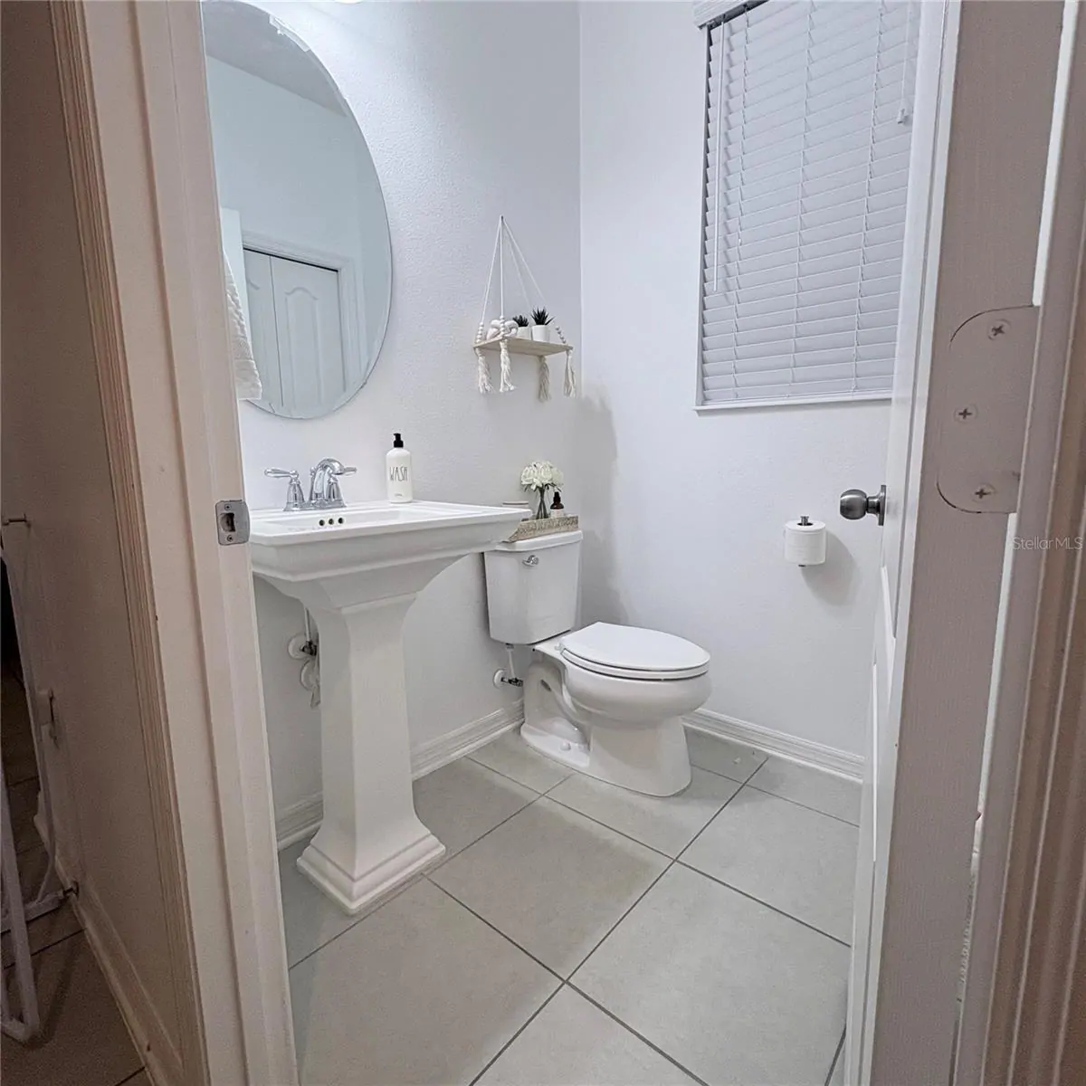 8205 BAYLISS CT, ORLANDO, FL property photo 13 of 31