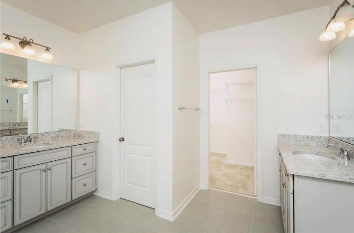 8205 BAYLISS CT, ORLANDO, FL property photo 22 of 31