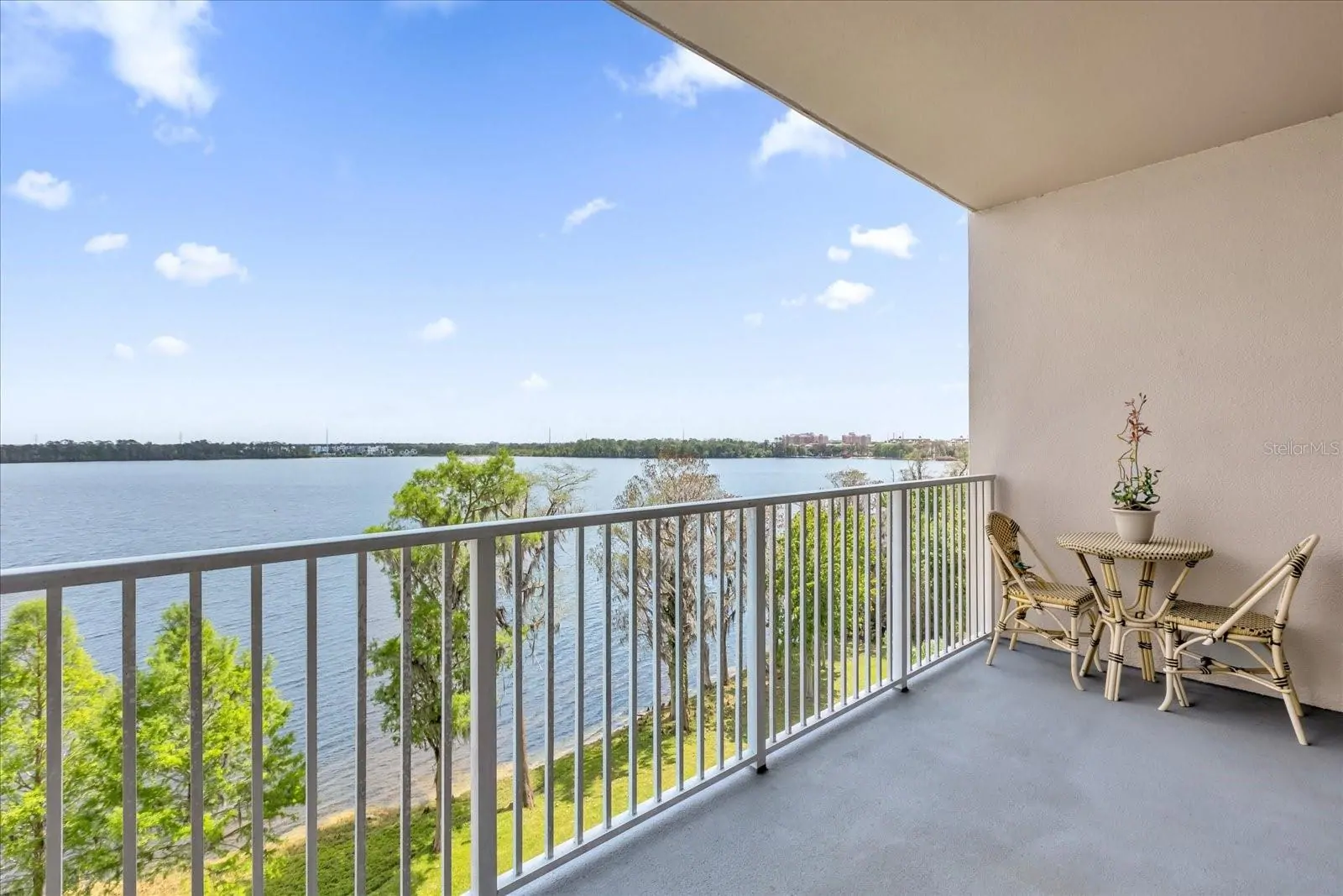13427 BLUE HERON BEACH DR #402, ORLANDO, FL property photo 24 of 46