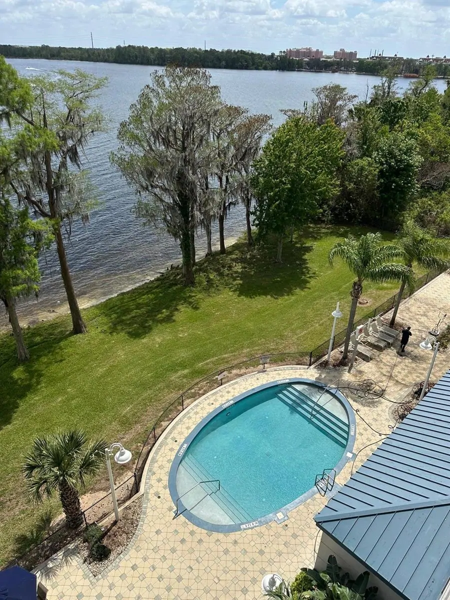13427 BLUE HERON BEACH DR #402, ORLANDO, FL property photo 32 of 46