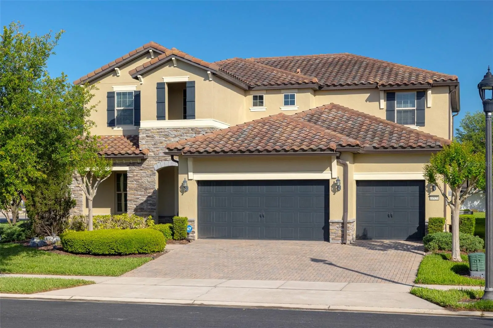 10950 CITRON OAKS DR, ORLANDO, FL