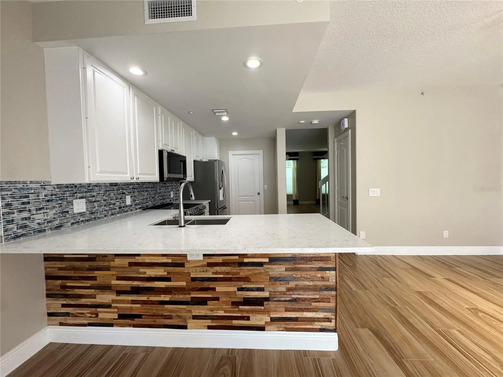 9317 NORTHLAKE PKWY, ORLANDO, FL property photo 15 of 42