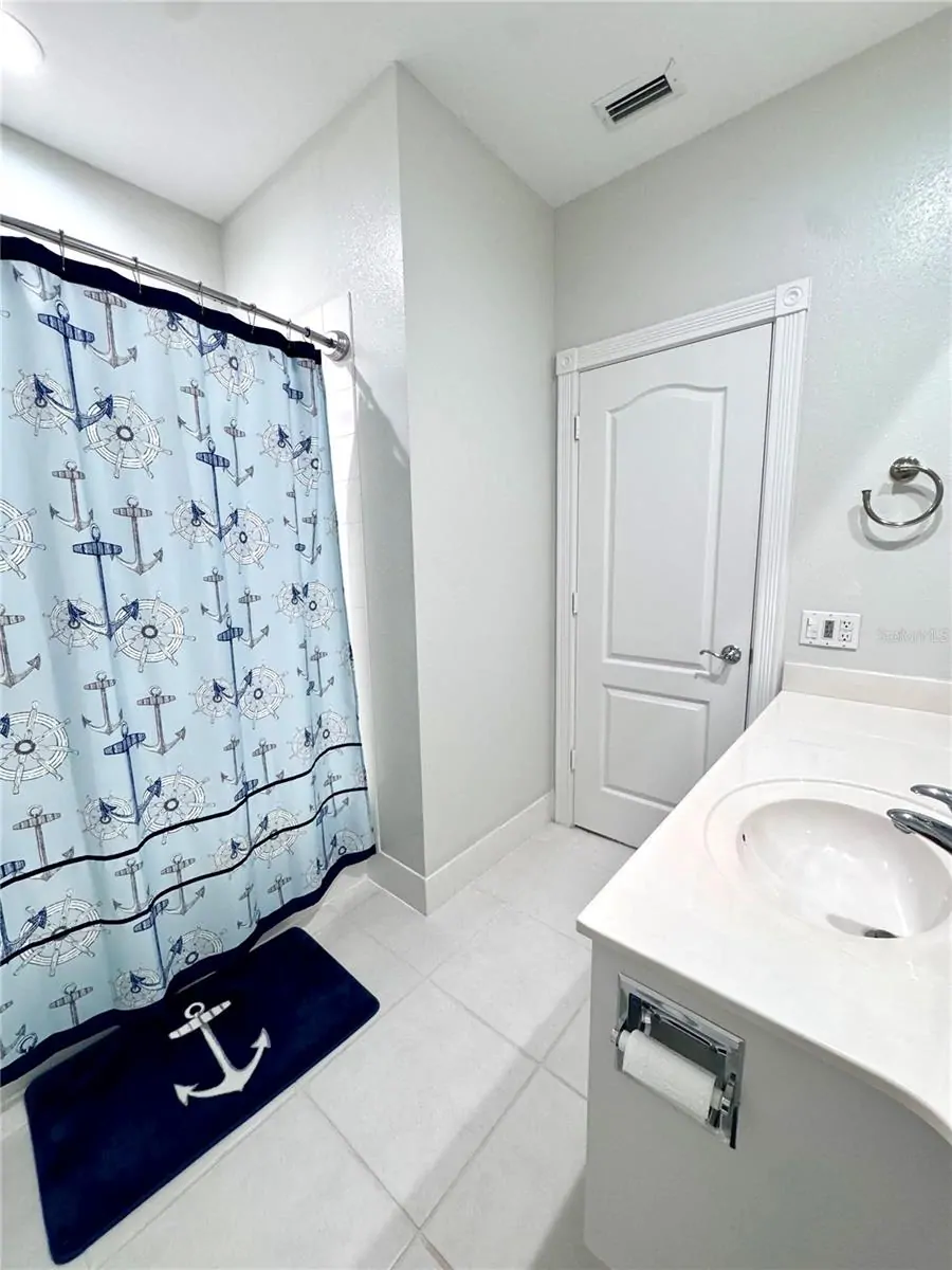 9317 NORTHLAKE PKWY, ORLANDO, FL property photo 20 of 42