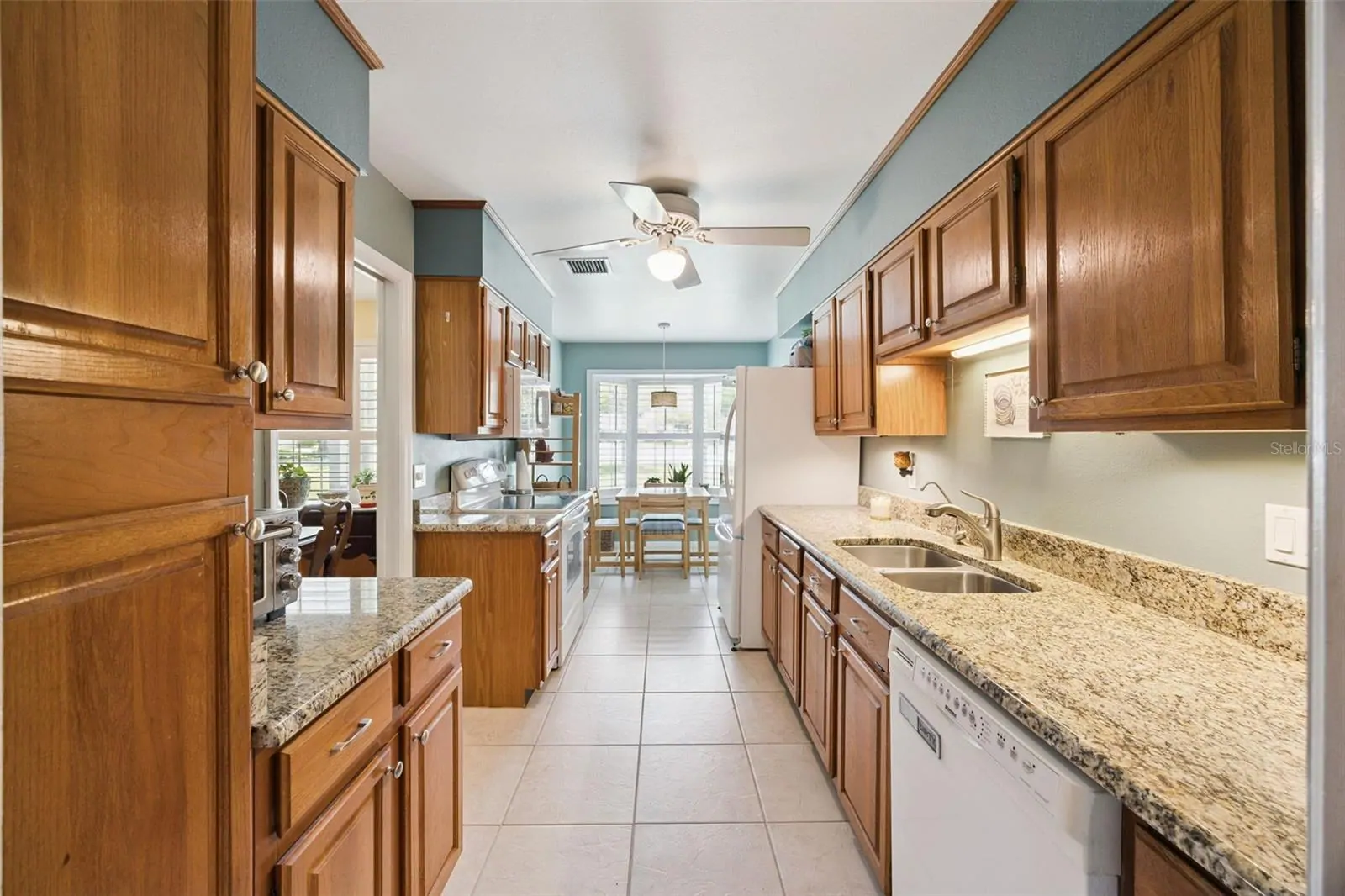 7923 THURMOND CT, ORLANDO, FL property photo 4 of 63