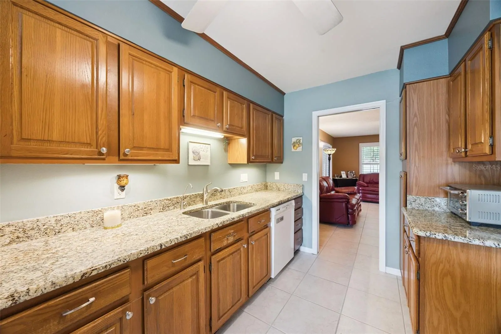 7923 THURMOND CT, ORLANDO, FL property photo 6 of 63