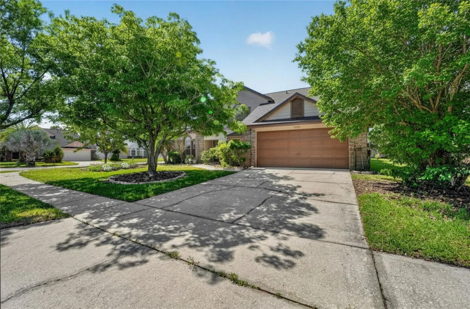 10822 FALLOW TRL, ORLANDO, FL property photo 2 of 38