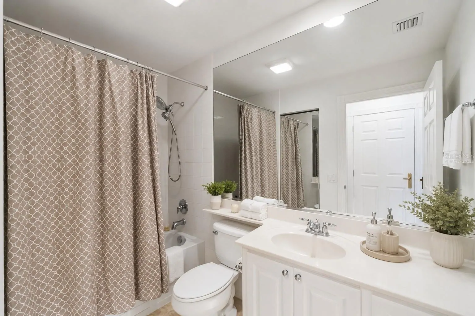 11844 ASTILBE DR, ORLANDO, FL property photo 11 of 75