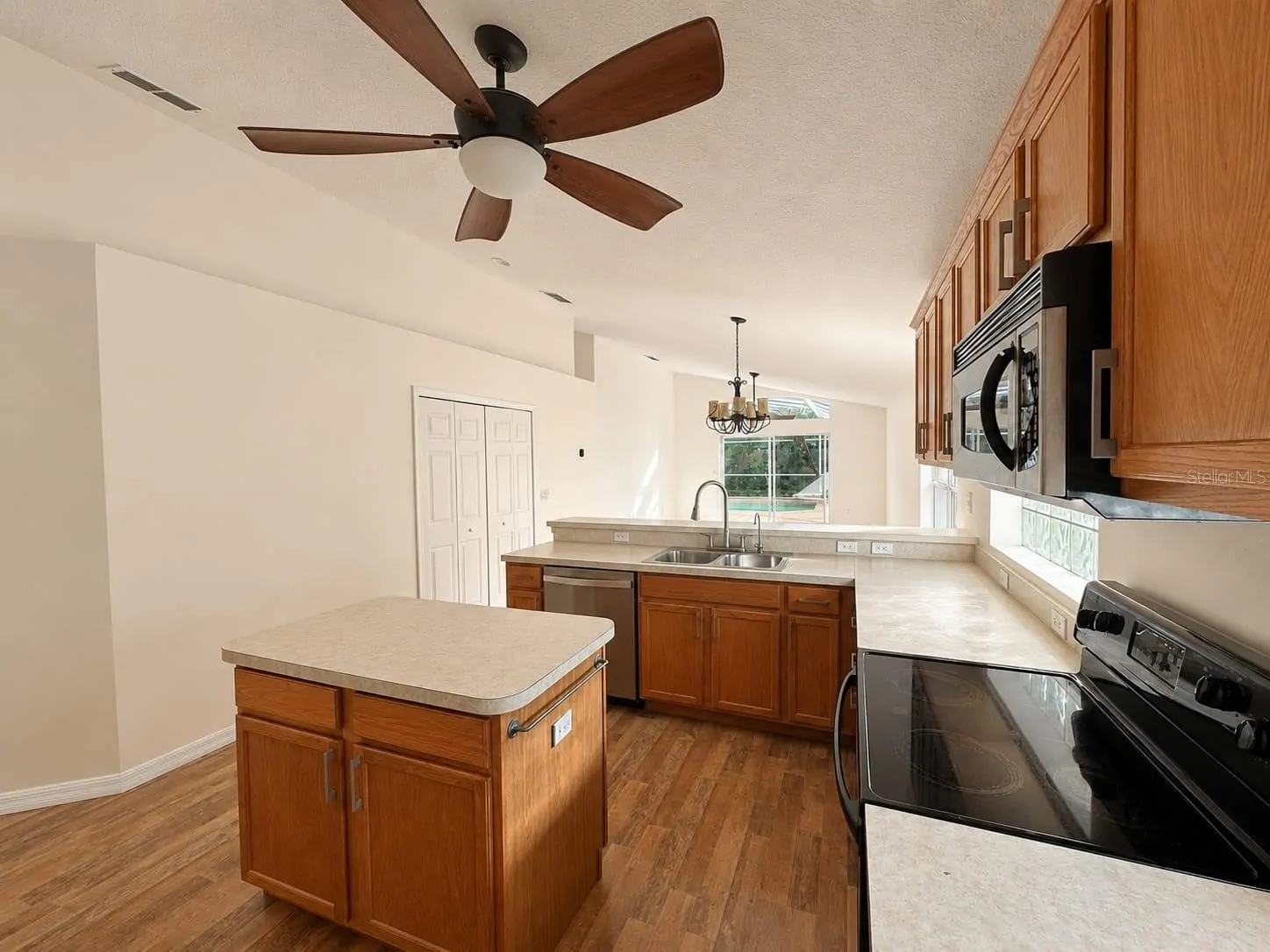 9006 VERONA SOUND WAY, ORLANDO, FL property photo 11 of 50