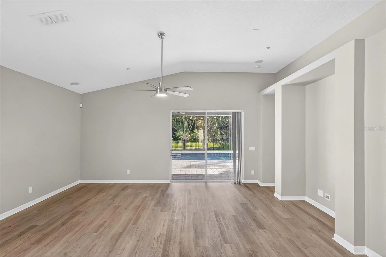 9669 LELAND DR, ORLANDO, FL property photo 20 of 61