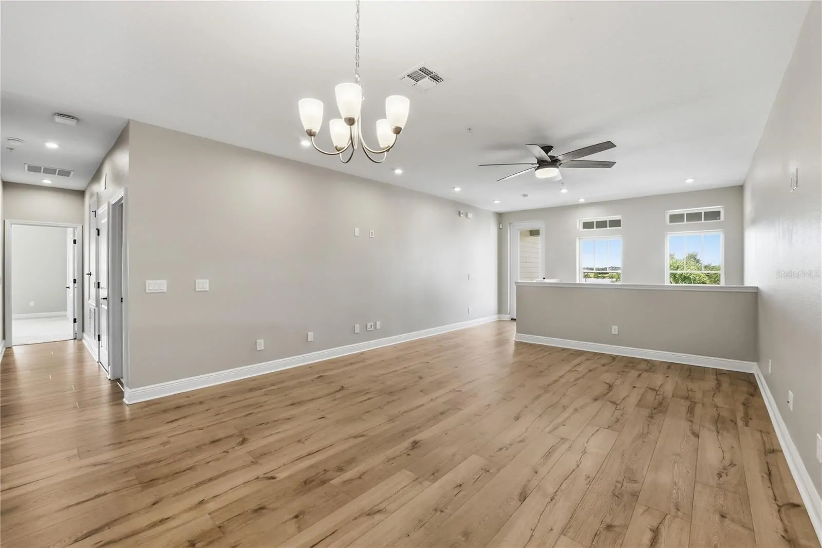 7227 NEMOURS PKWY, ORLANDO, FL property photo 11 of 41