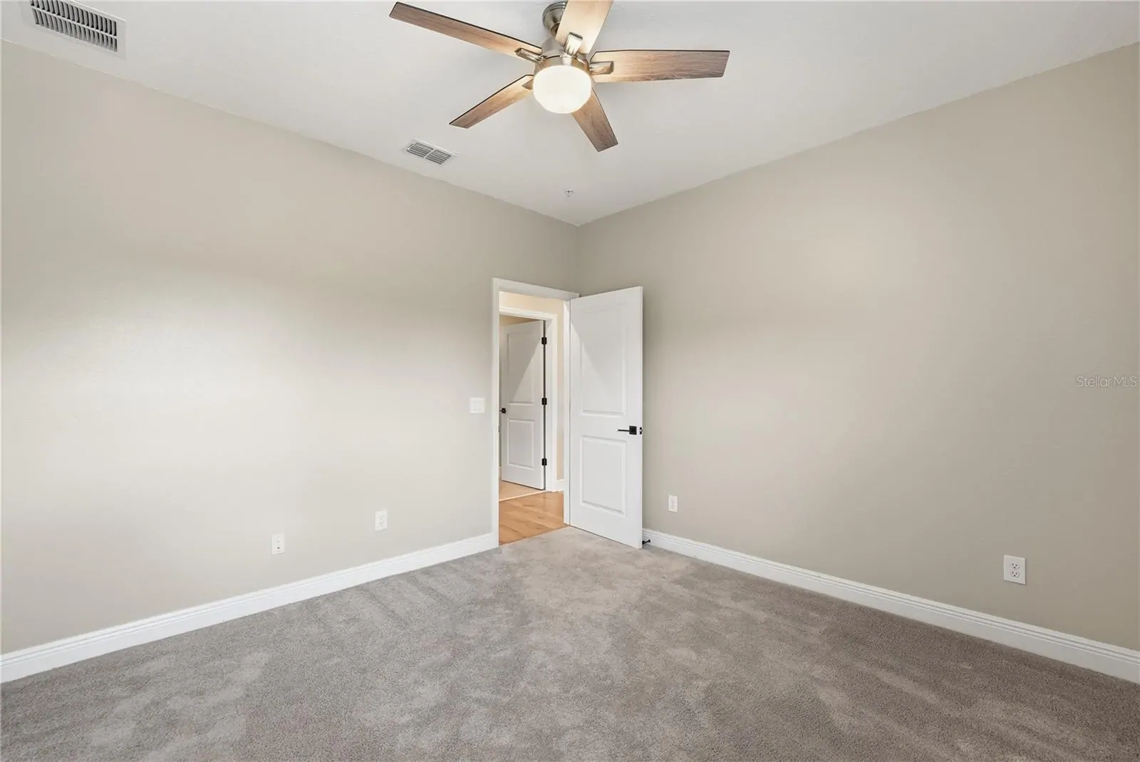 7227 NEMOURS PKWY, ORLANDO, FL property photo 27 of 41