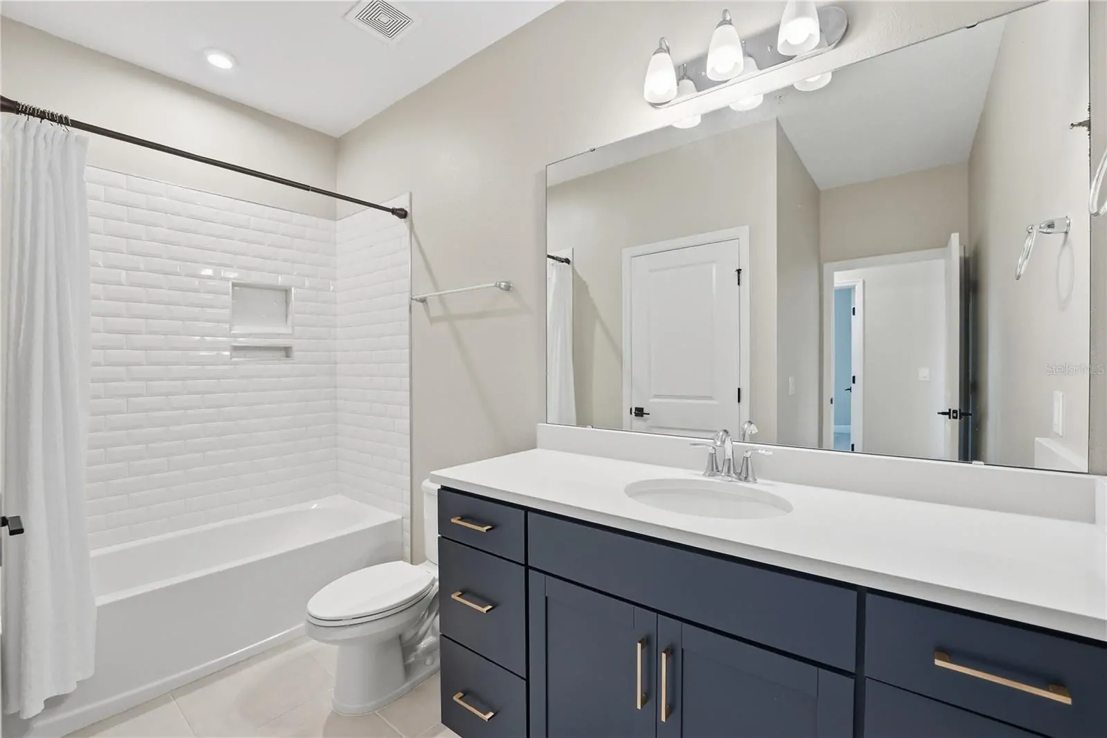7227 NEMOURS PKWY, ORLANDO, FL property photo 28 of 41