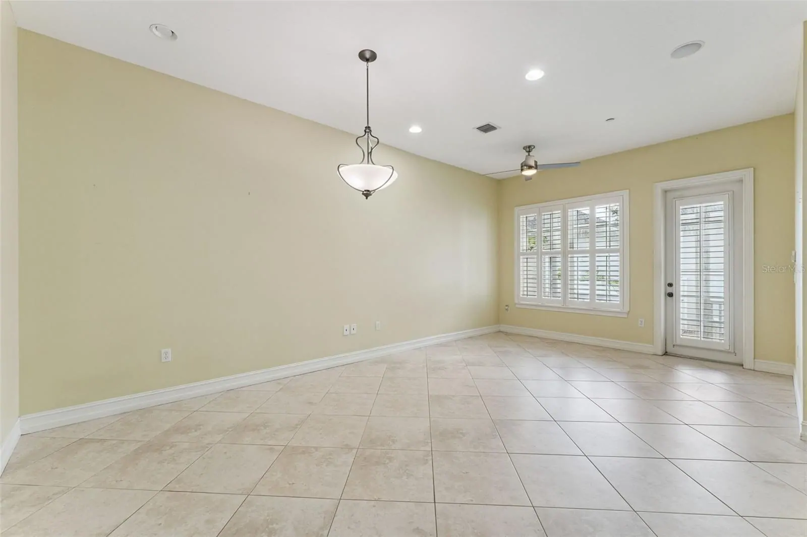 4495 TWINVIEW LN, ORLANDO, FL property photo 8 of 40