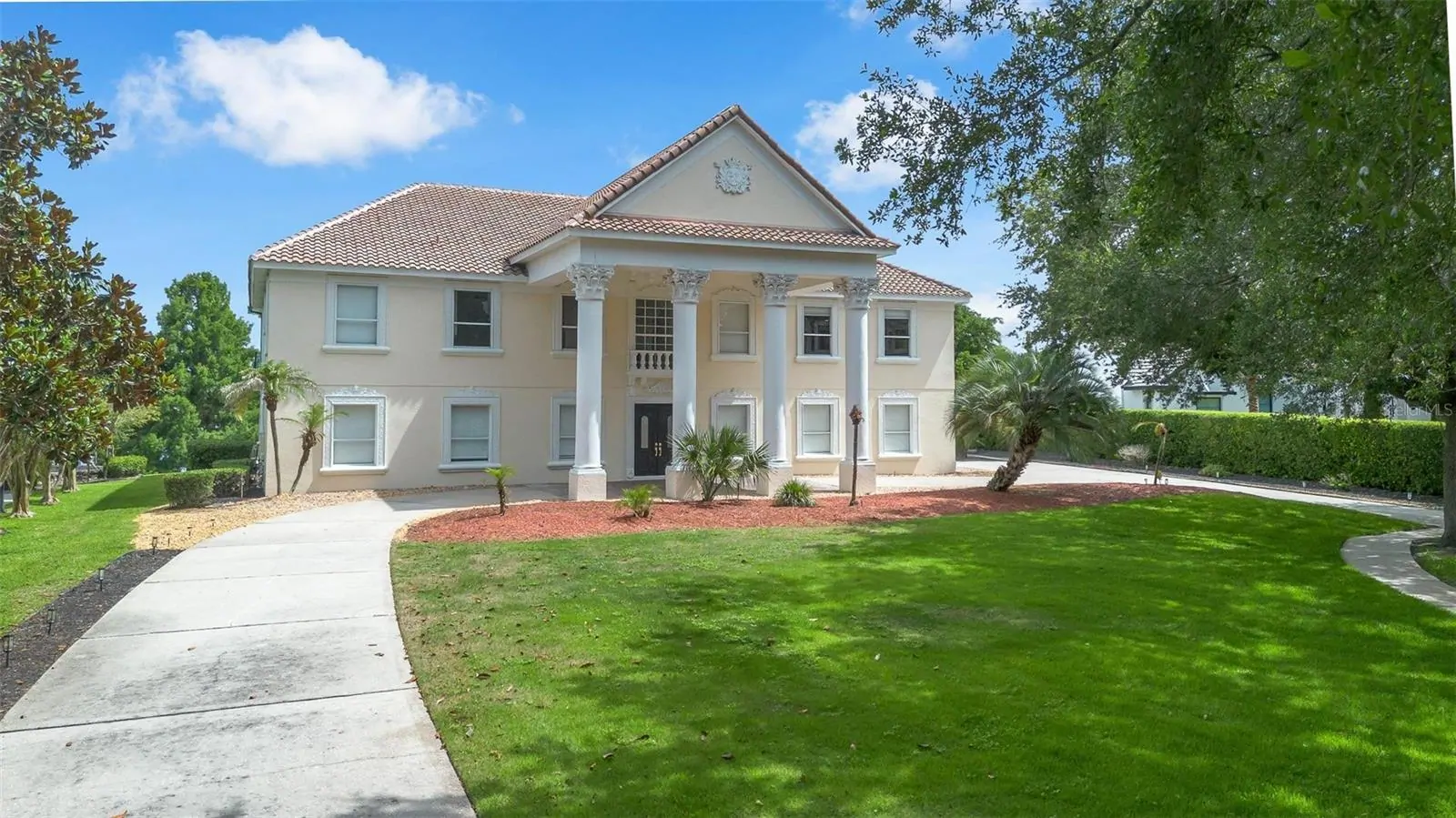 9656 WEATHERSTONE CT, WINDERMERE, FL property photo 2 of 67