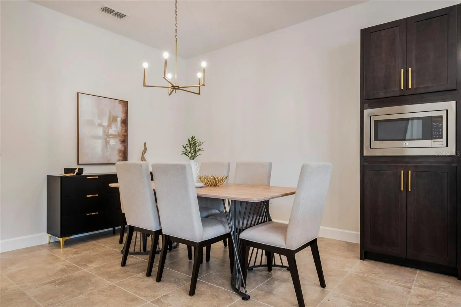 9037 LAUREATE BLVD, ORLANDO, FL property photo 21 of 64