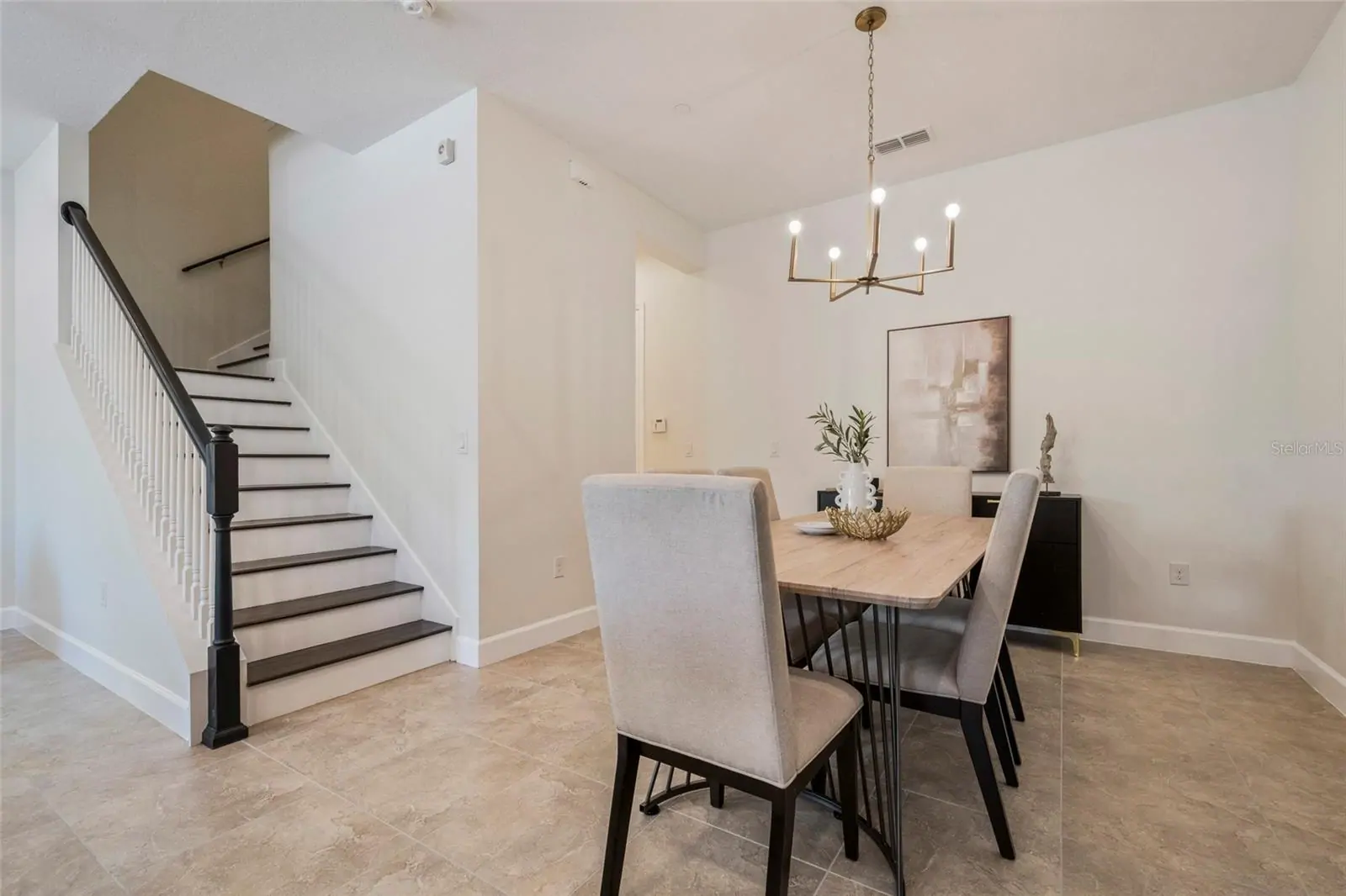 9037 LAUREATE BLVD, ORLANDO, FL property photo 22 of 64