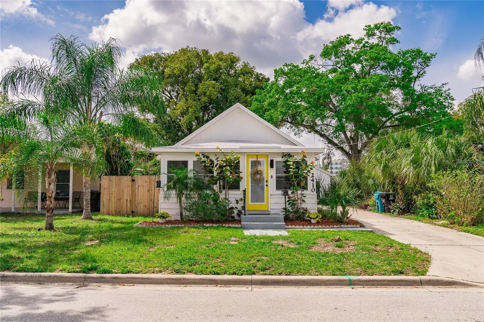 2410 CENTER AVE, ORLANDO, FL