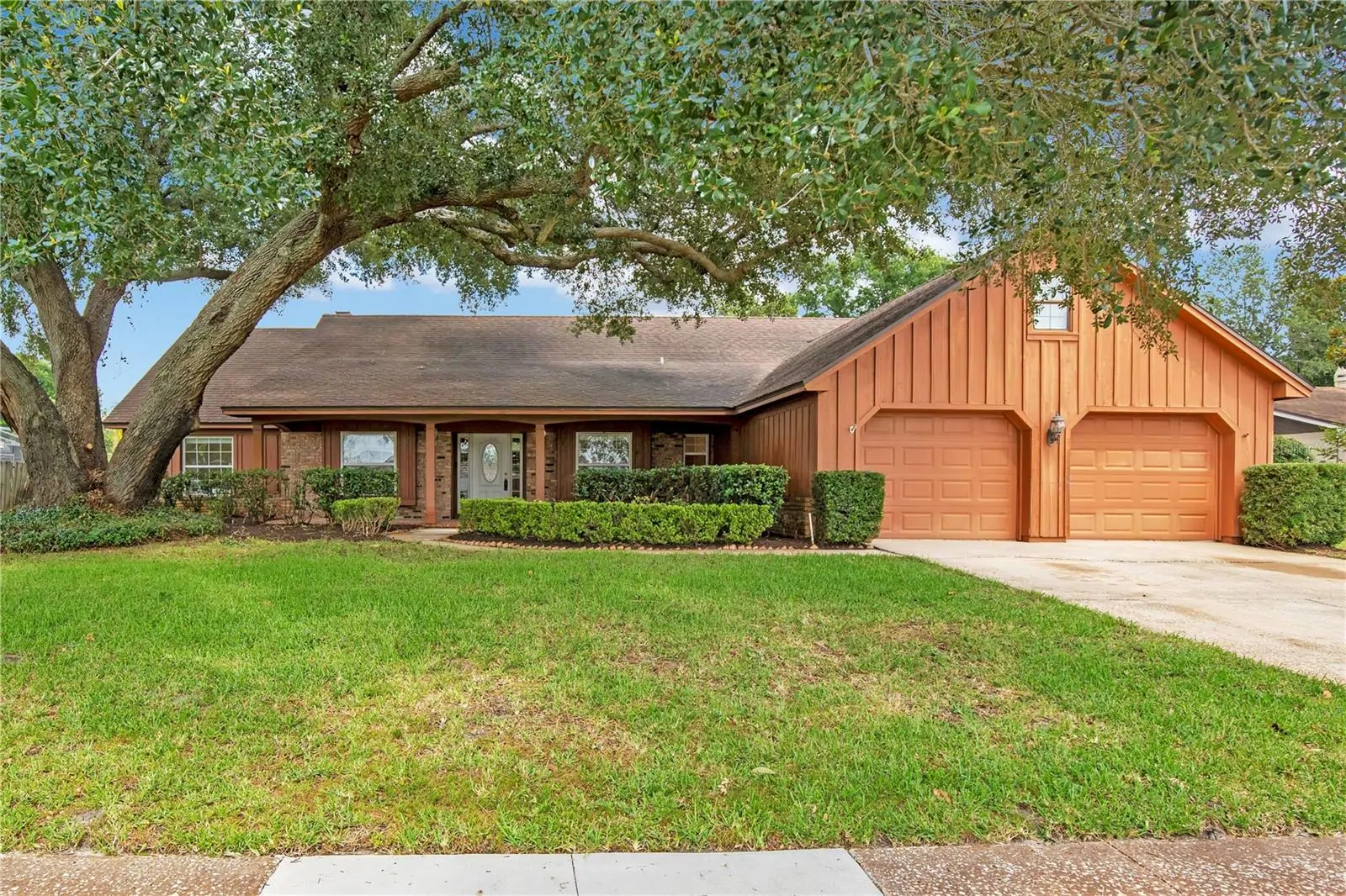 5307 JADE CIR, ORLANDO, FL