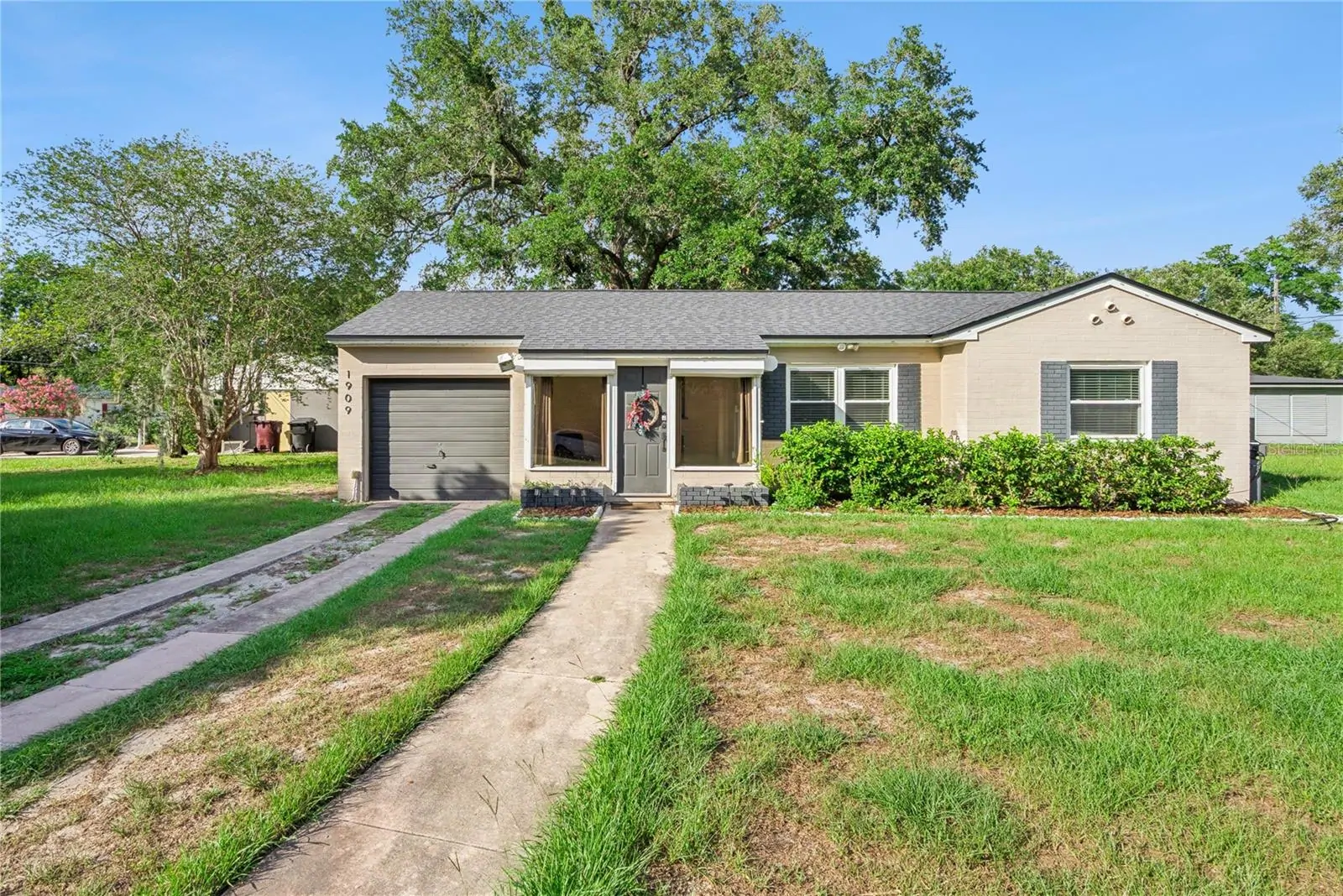 1909 FERN CIR, ORLANDO, FL