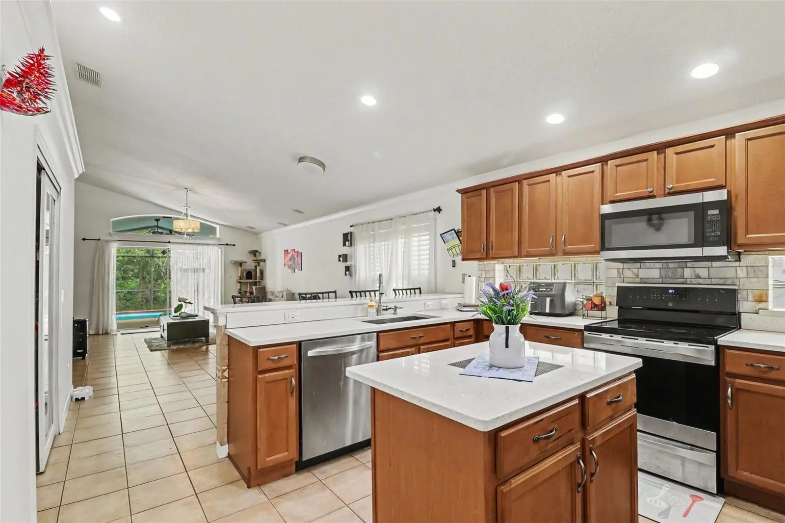 5437 FLORENCE HARBOR DR, ORLANDO, FL property photo 13 of 32