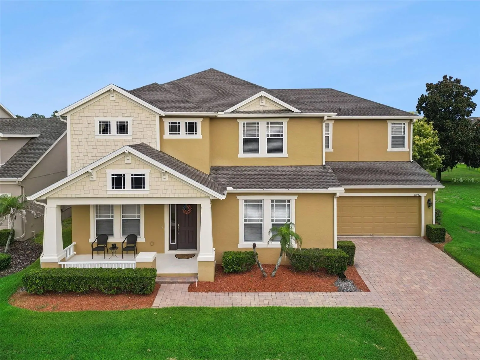 11942 SHELTERING PINE DR, ORLANDO, FL