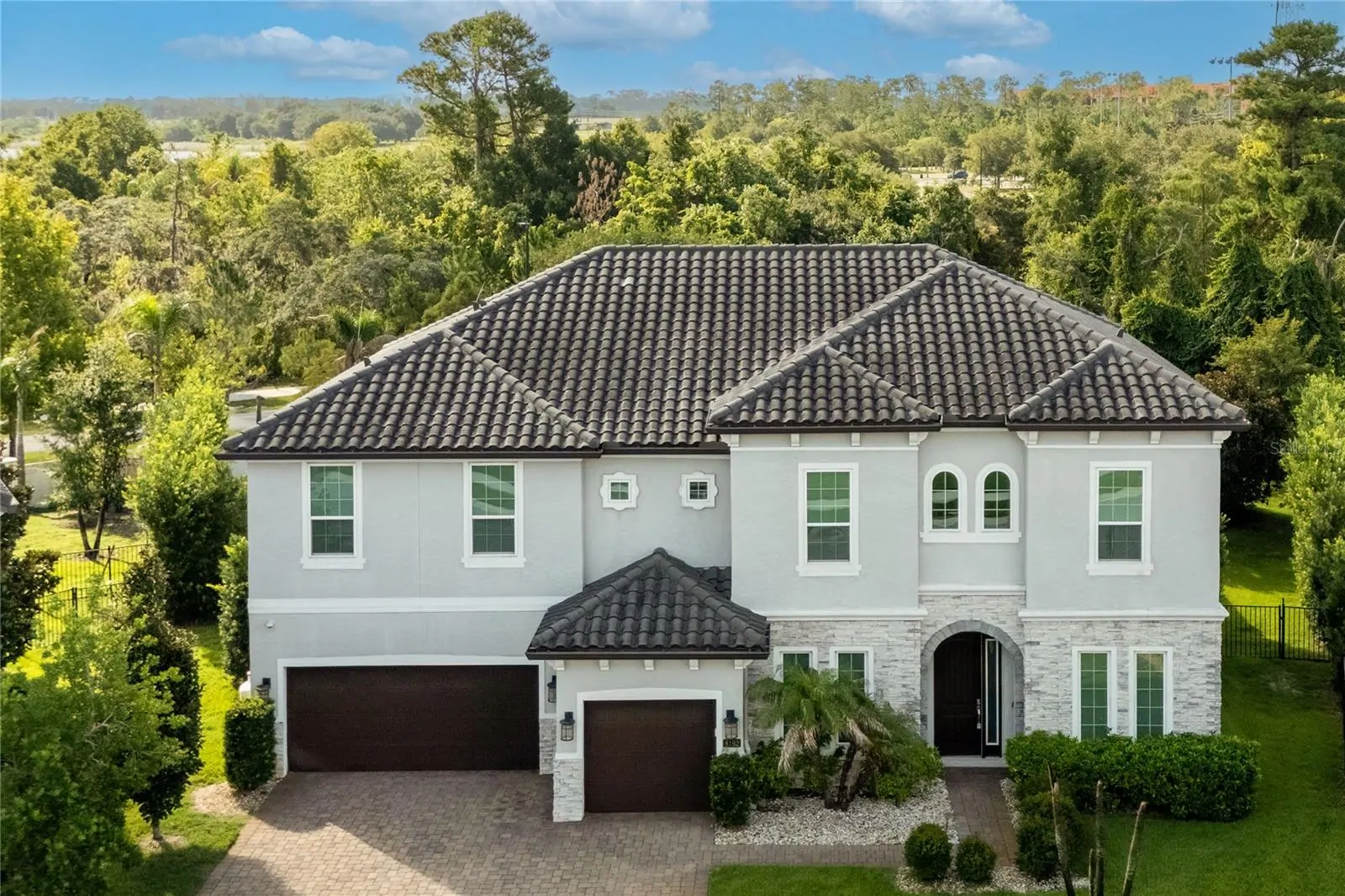 8192 LUDINGTON CIR, ORLANDO, FL