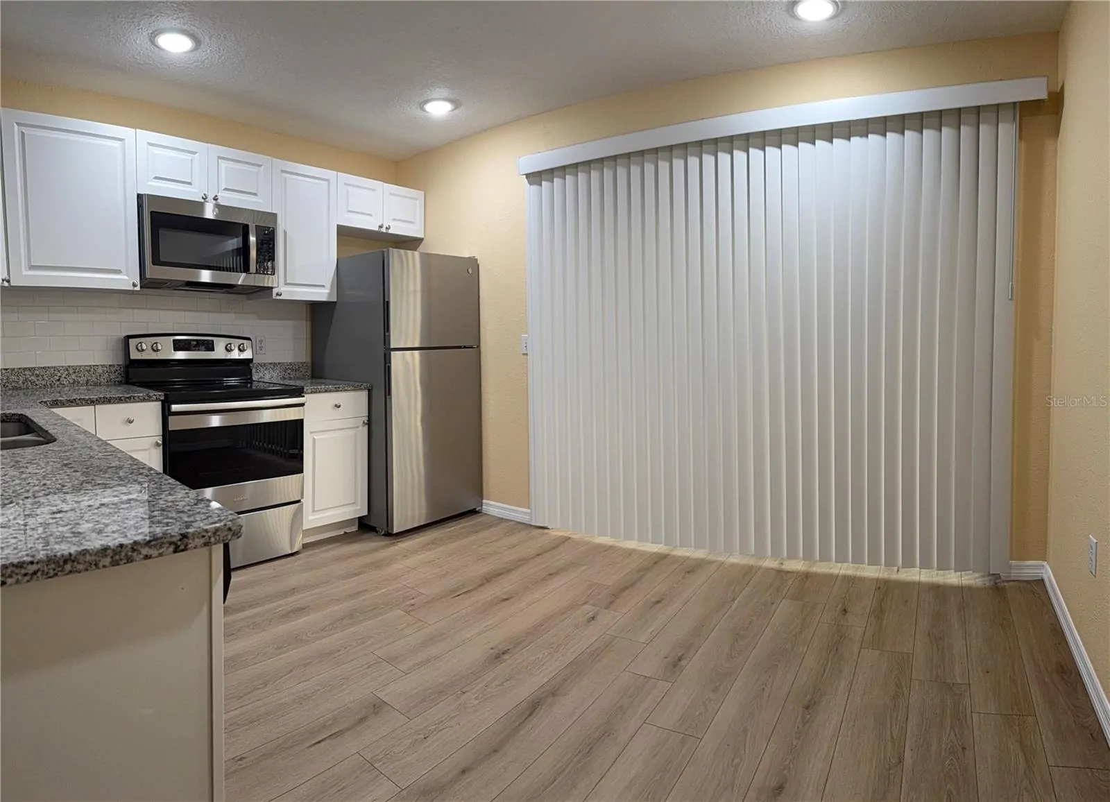 1002 OROPESA AVE, ORLANDO, FL property photo 7 of 22