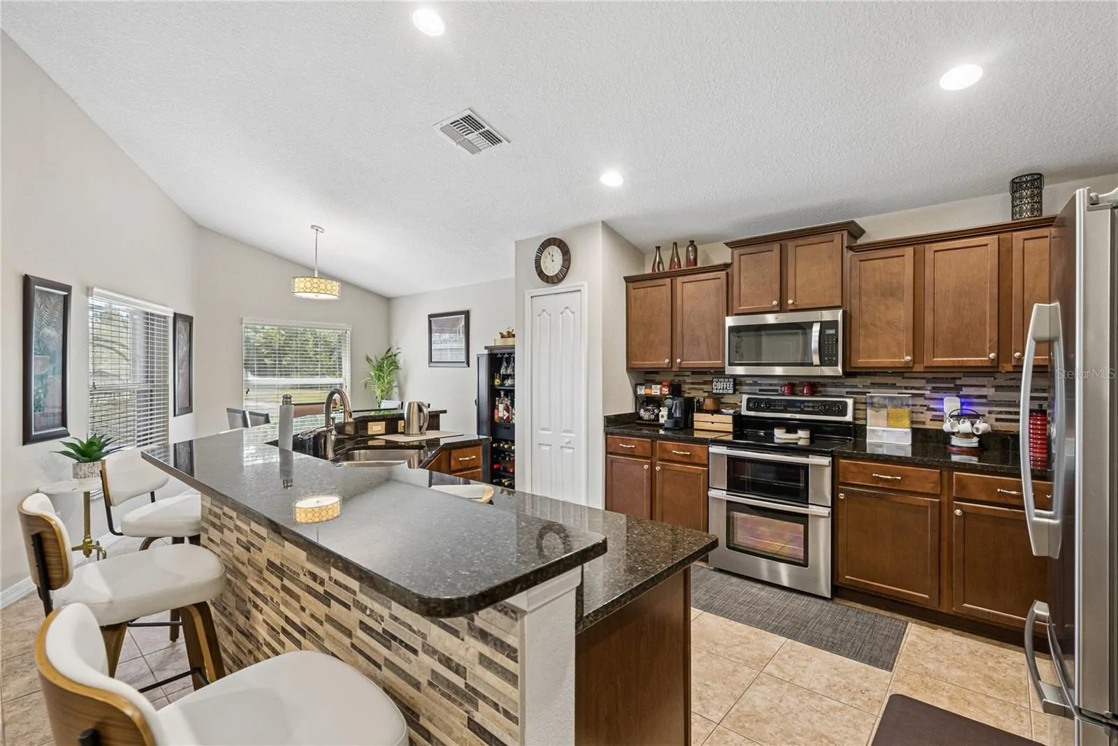 1519 BALSAM WILLOW TRL, ORLANDO, FL property photo 12 of 60