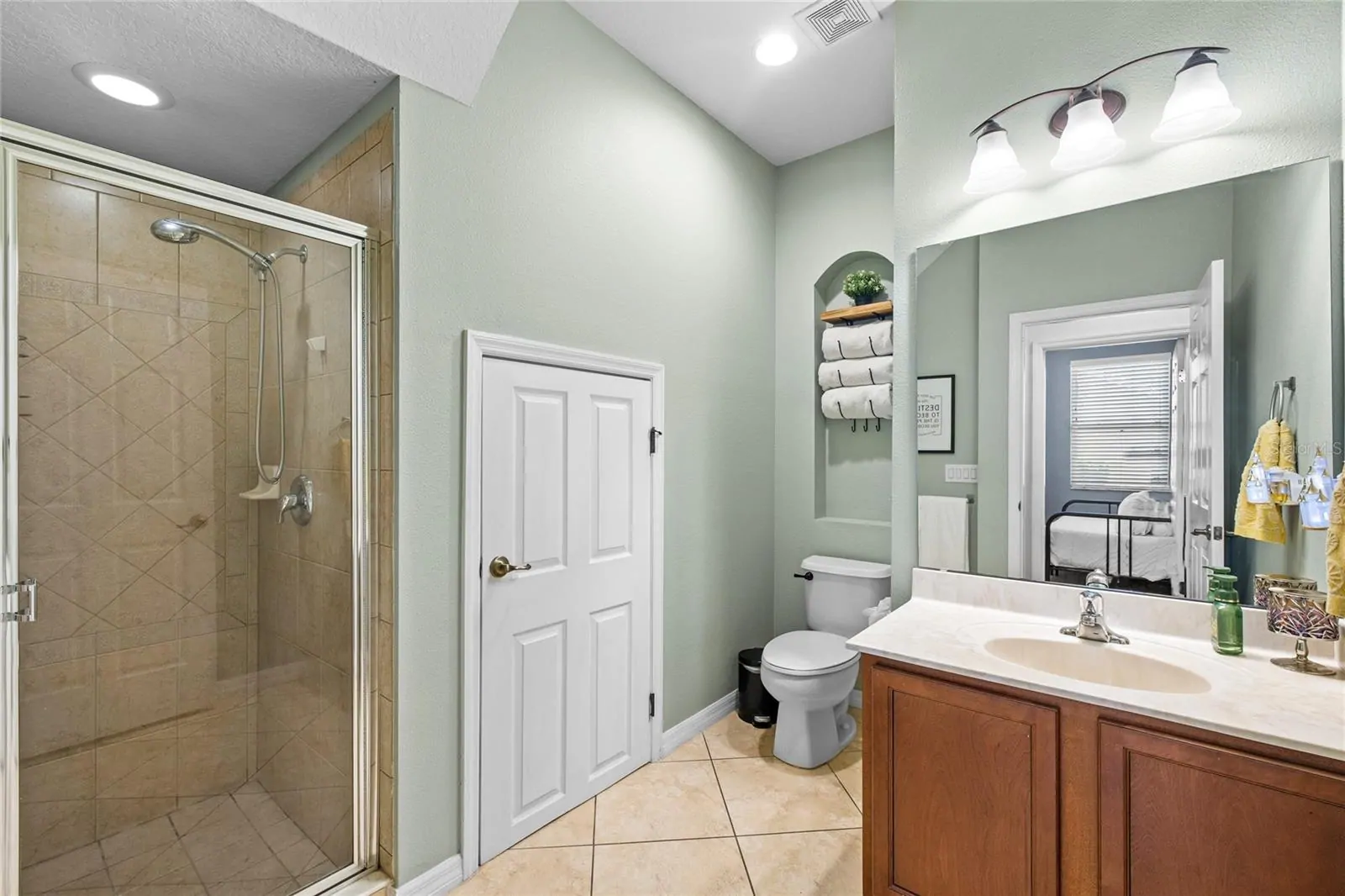 7951 NORTHLAKE PKWY, ORLANDO, FL property photo 21 of 33