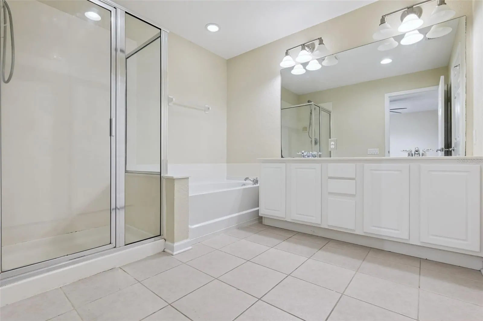 1431 SHALLCROSS AVE, ORLANDO, FL property photo 16 of 42