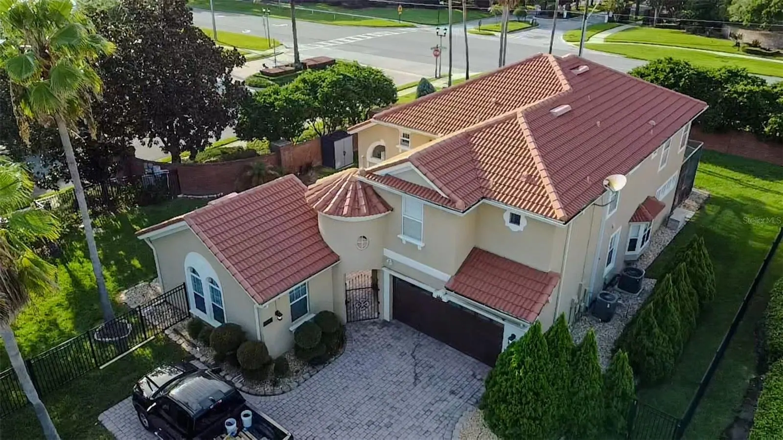 11434 RAPALLO LN, WINDERMERE, FL property photo 2 of 97