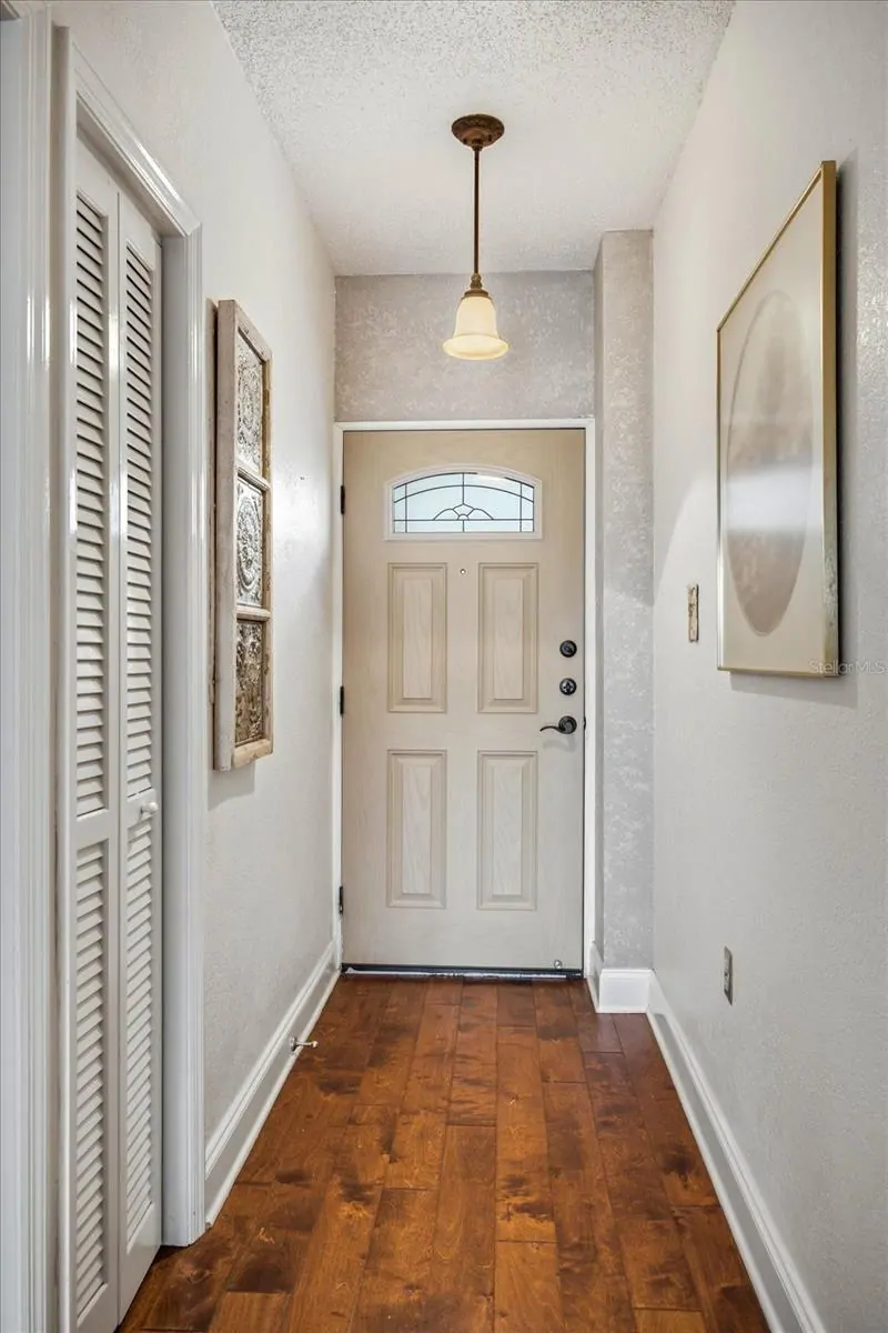 401 E ROBINSON ST #304, ORLANDO, FL property photo 3 of 35