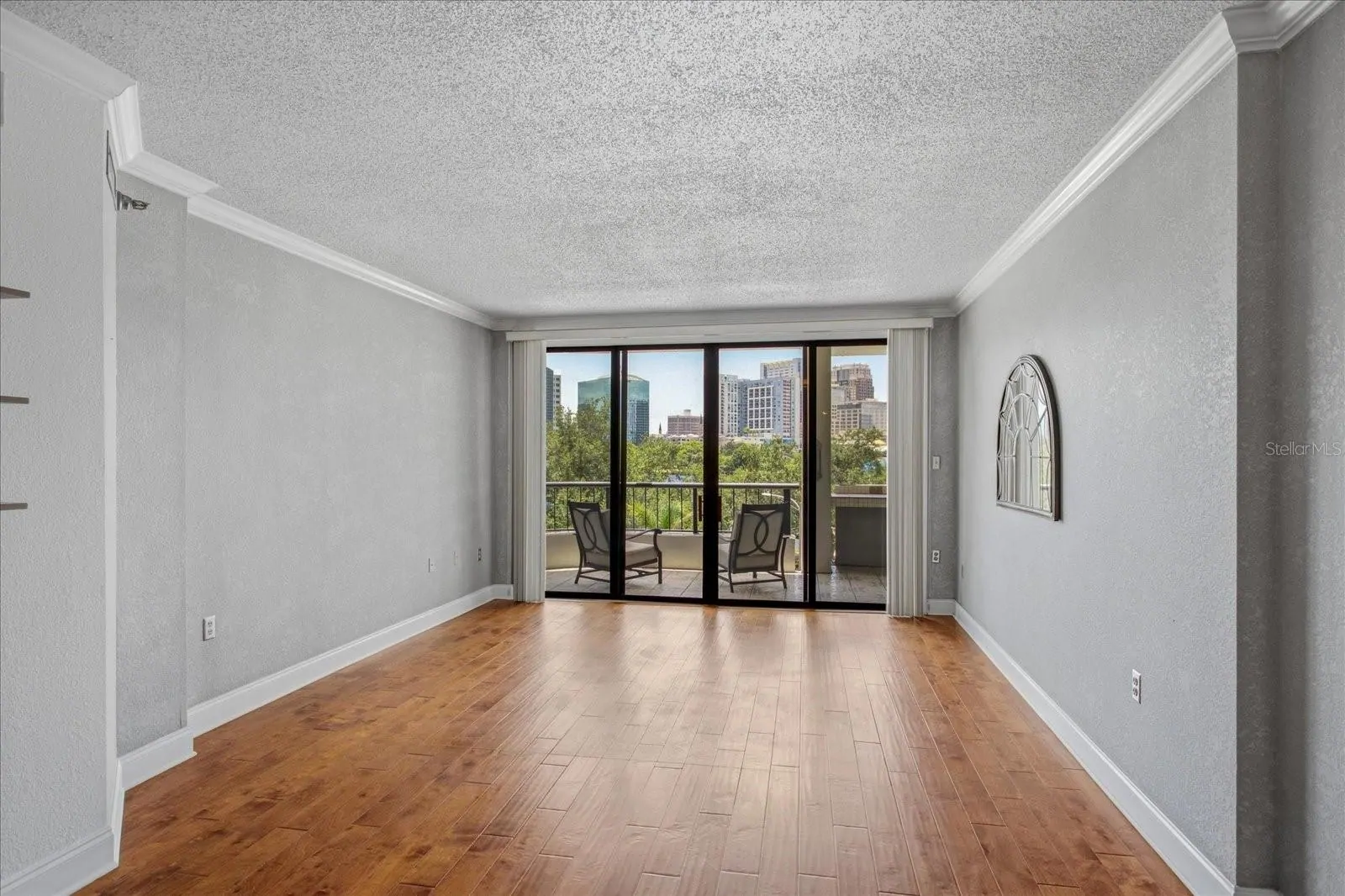 401 E ROBINSON ST #304, ORLANDO, FL property photo 4 of 35