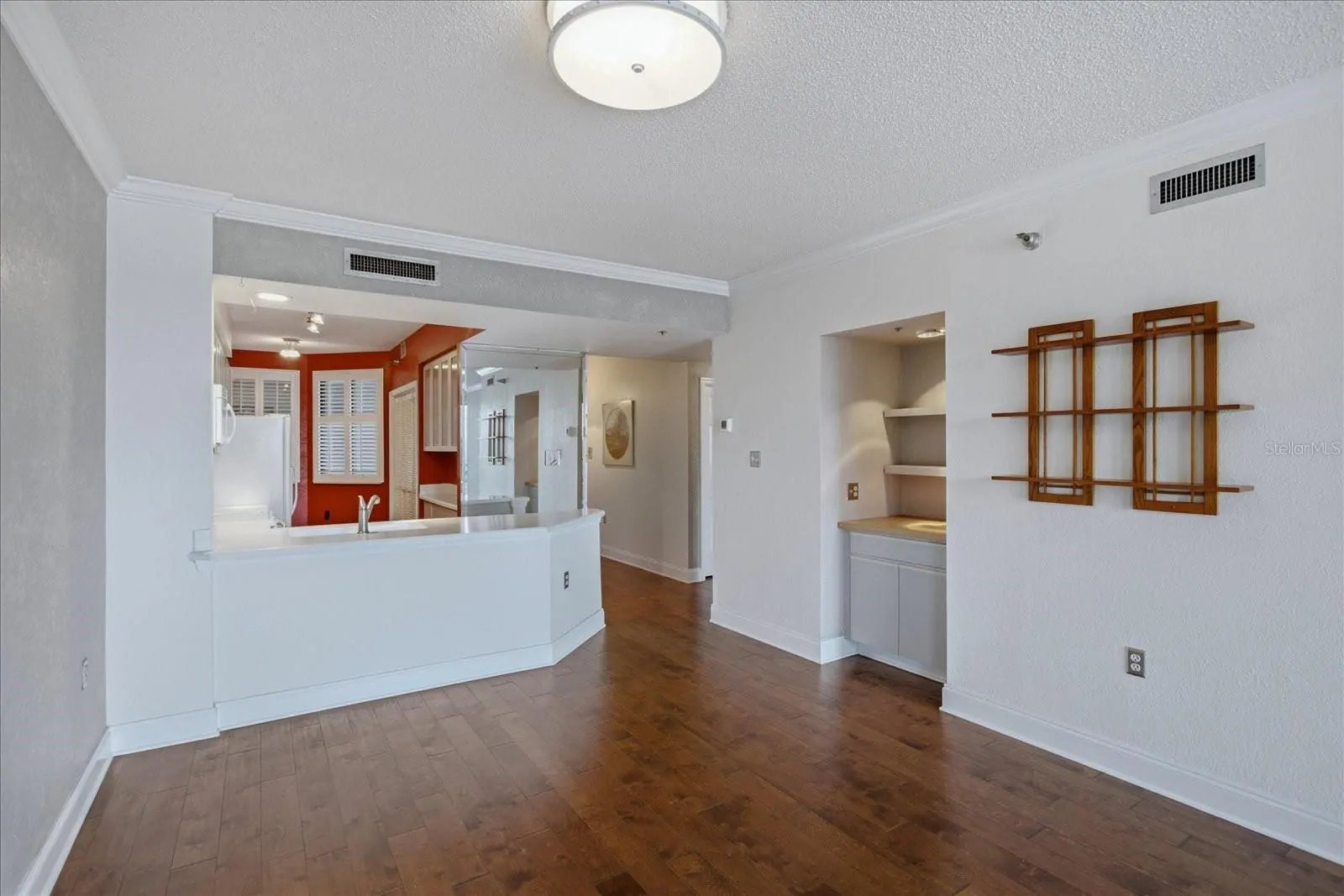 401 E ROBINSON ST #304, ORLANDO, FL property photo 7 of 35