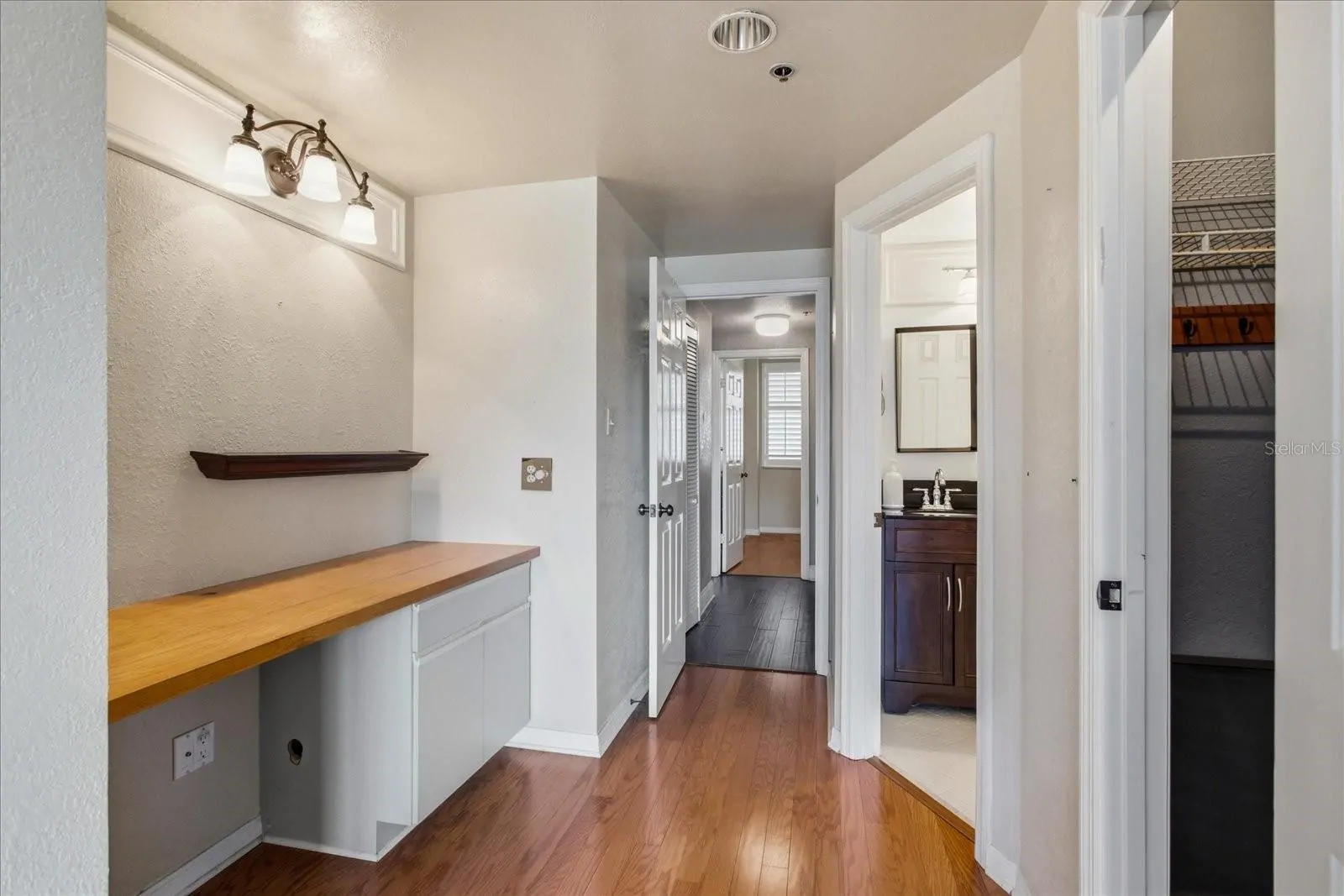 401 E ROBINSON ST #304, ORLANDO, FL property photo 16 of 35