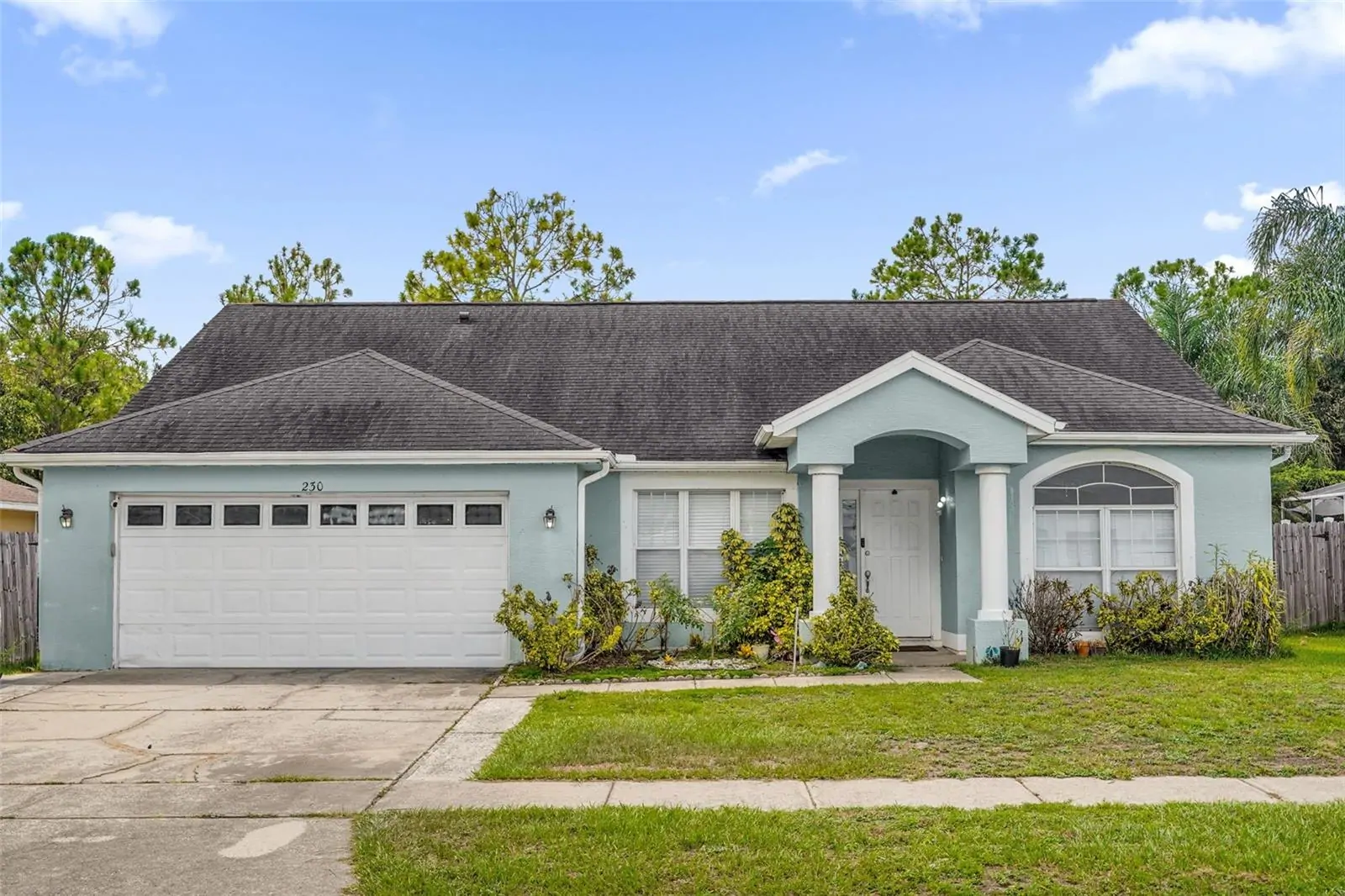 230 LYTTON CIR, ORLANDO, FL