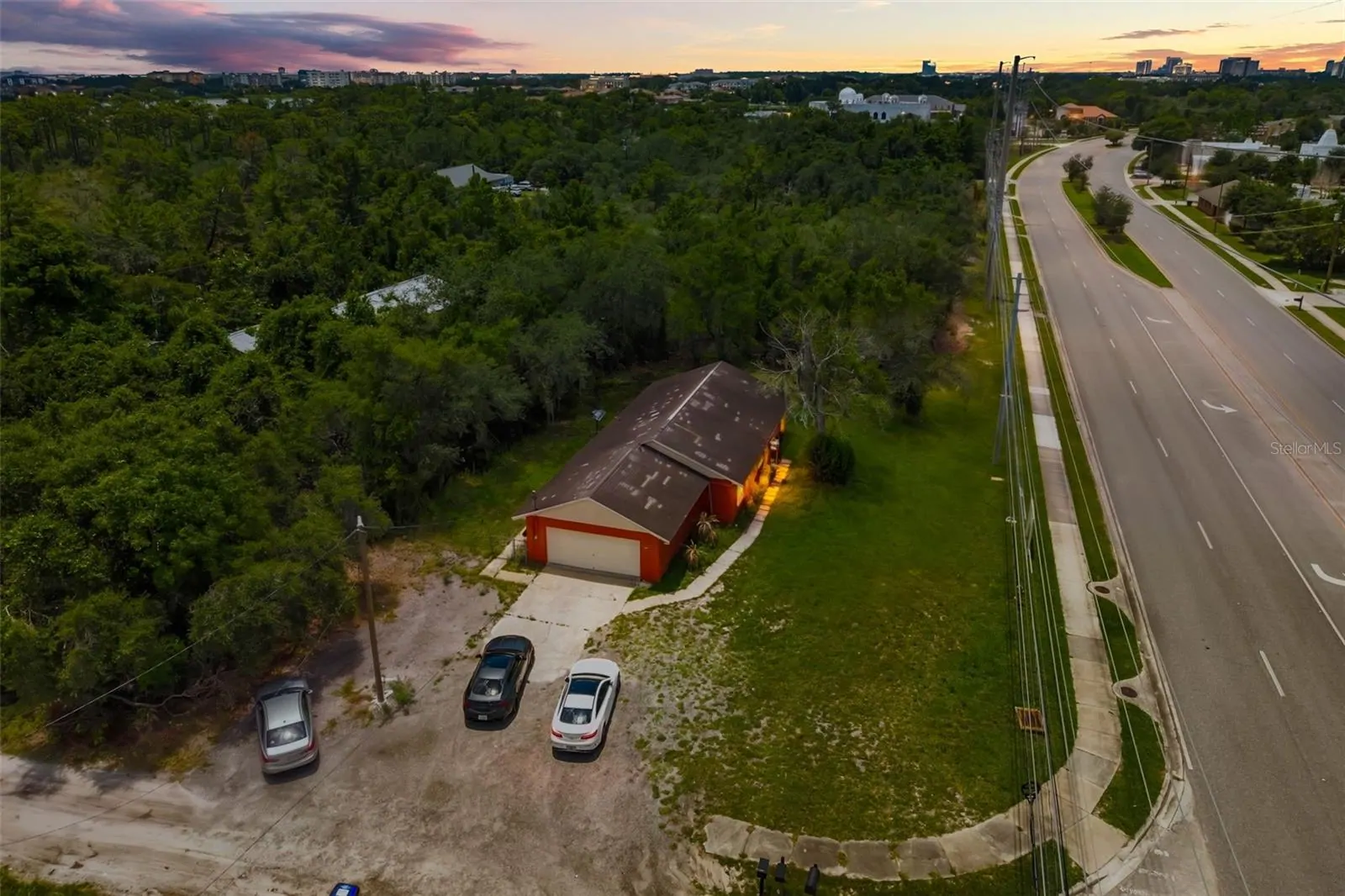 11253 S APOPKA VINELAND RD, ORLANDO, FL