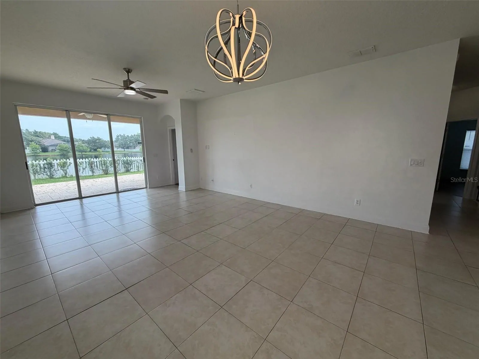 2445 CYPRESS TRACE CIR, ORLANDO, FL property photo 9 of 23
