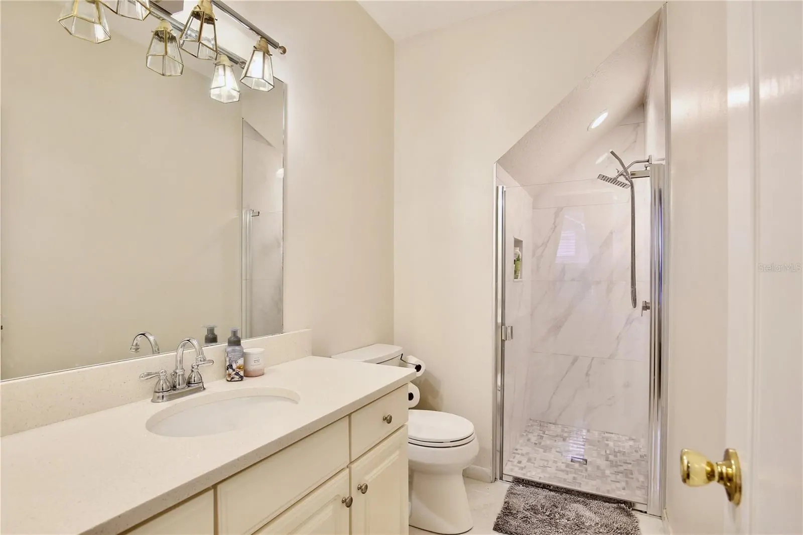 9374 WICKHAM WAY, ORLANDO, FL property photo 18 of 58
