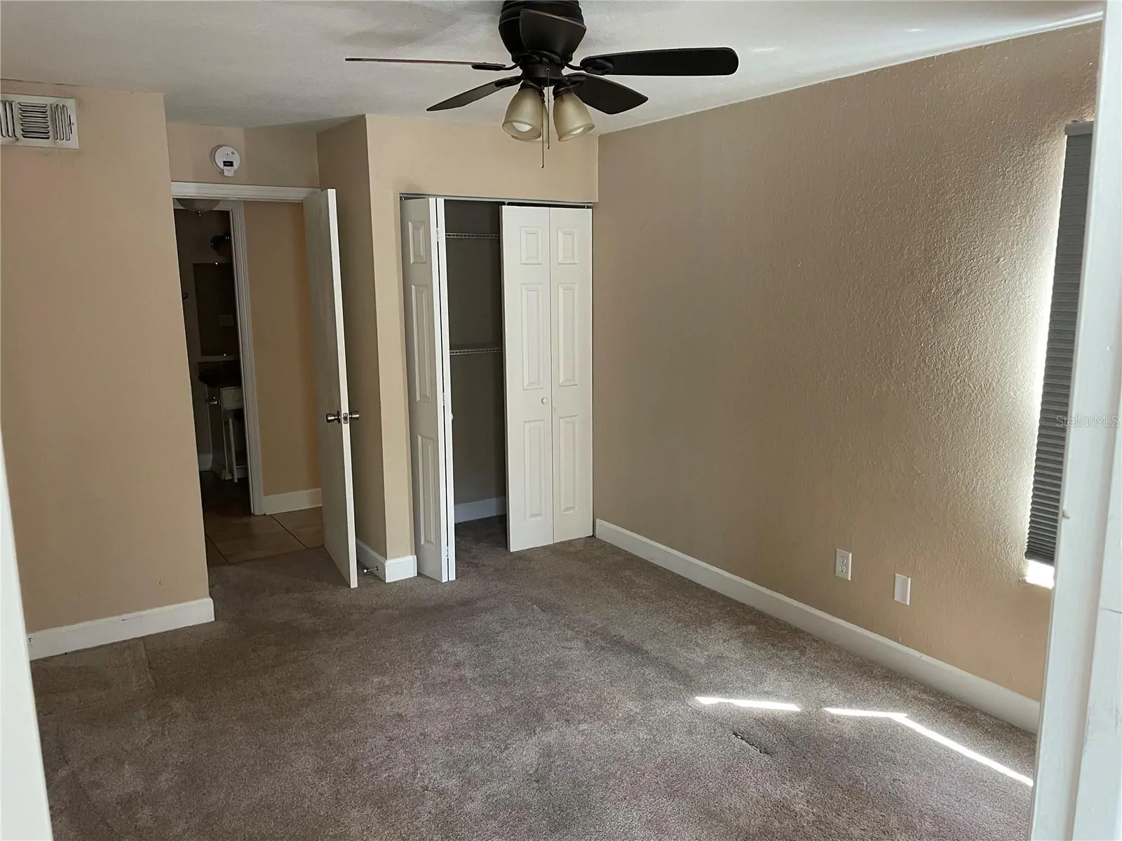4512 COMMANDER DR #1725, ORLANDO, FL property photo 9 of 14